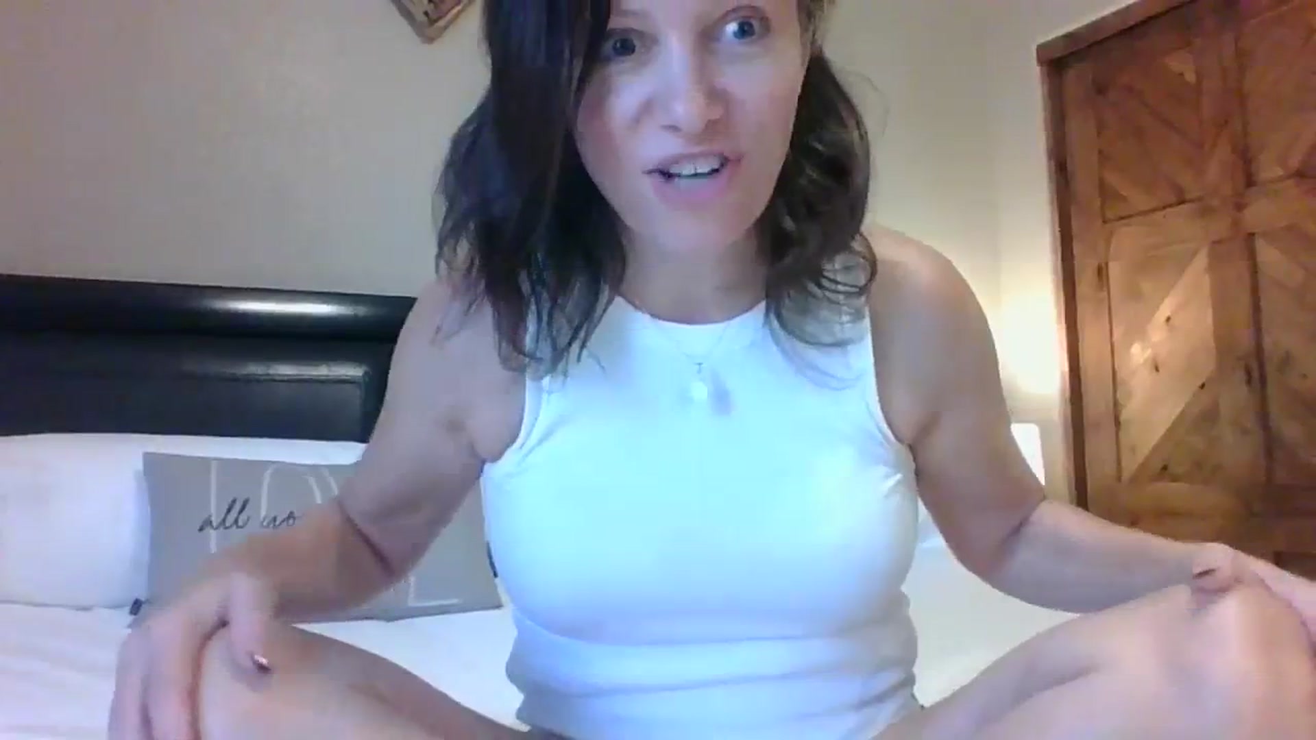 Gallery image thumbnail from LVDOLL's myfreecams stream on, 07/29/2023, 18:28 image 3 of 20