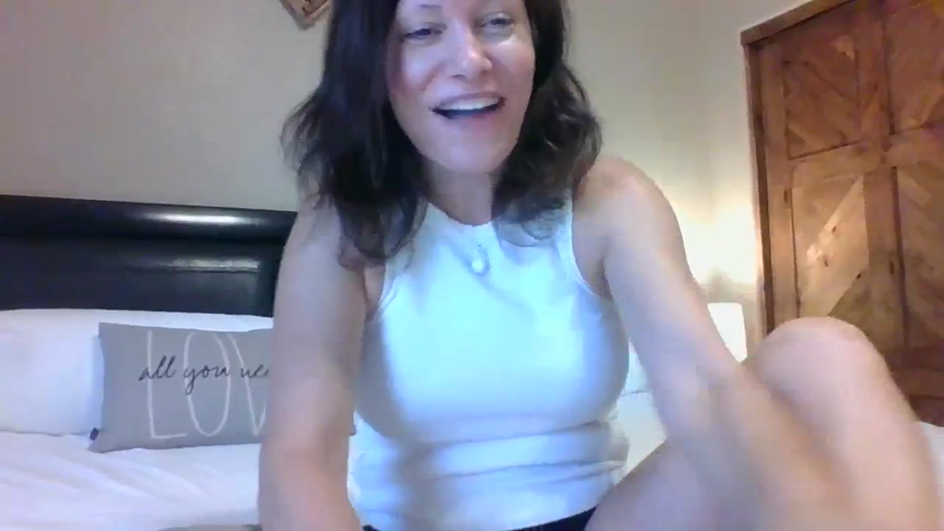 Gallery image thumbnail from LVDOLL's myfreecams stream on, 07/29/2023, 18:28 image 7 of 20