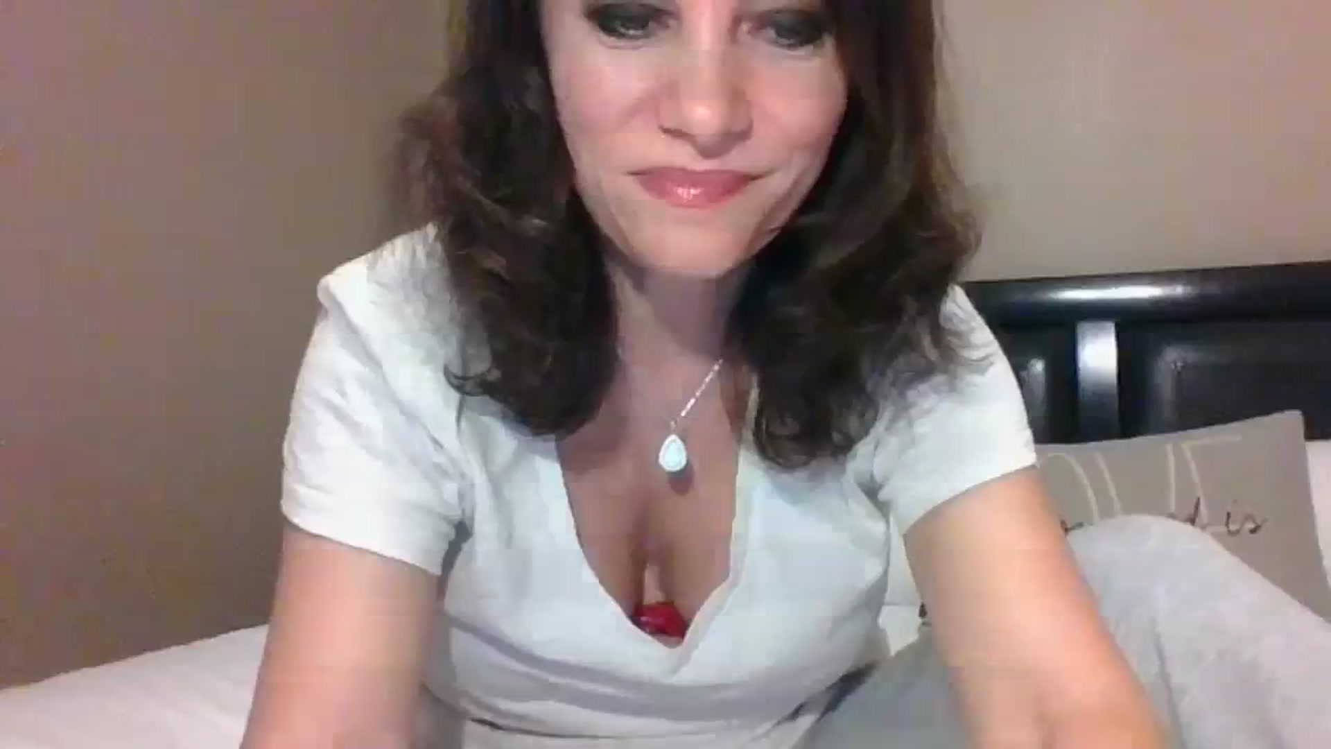 Gallery image thumbnail from LVDOLL's myfreecams stream on, 07/31/2023, 05:35 image 8 of 20