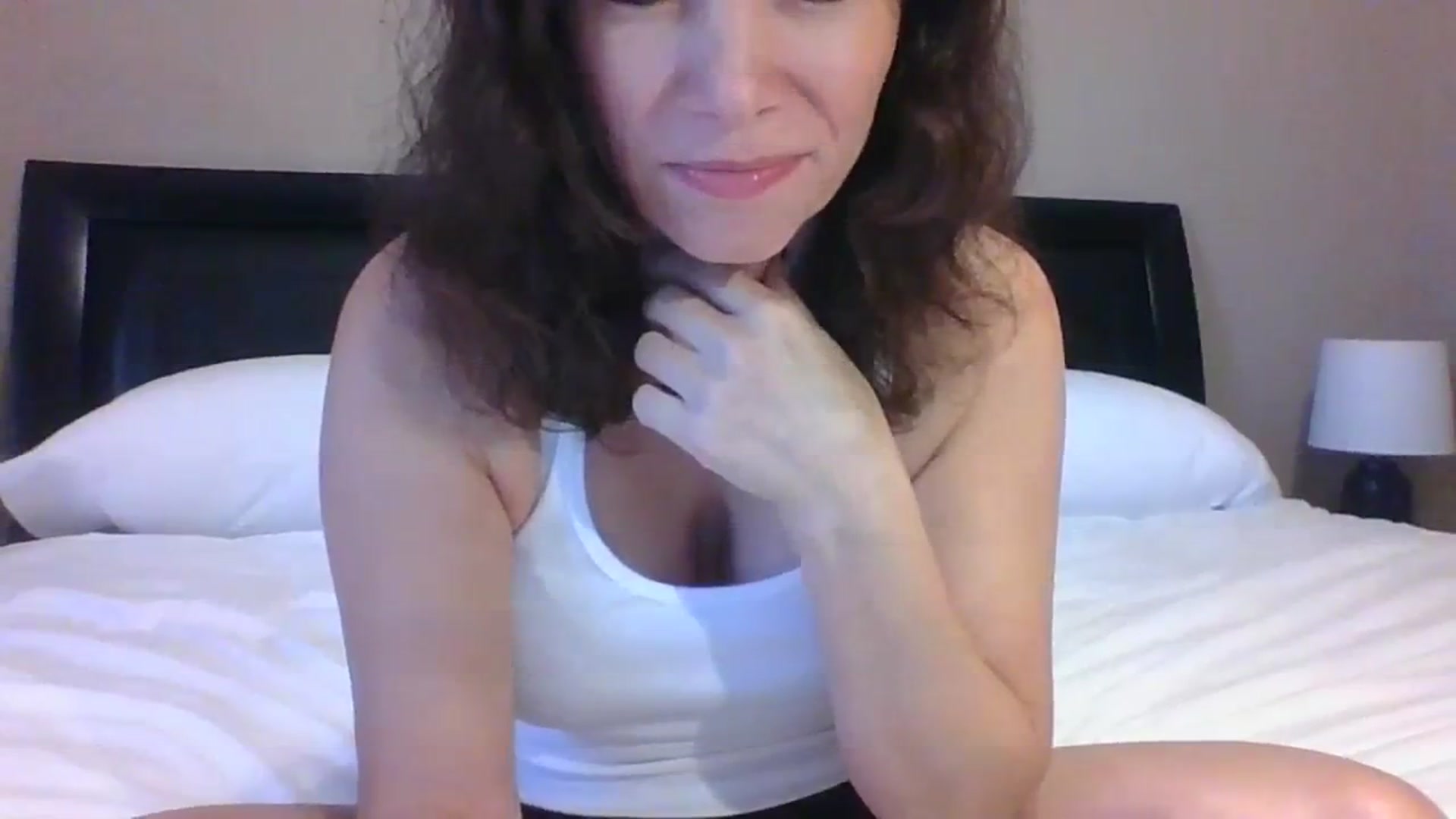 Gallery image thumbnail from LVDOLL's myfreecams stream on, 08/06/2023, 22:23 image 5 of 20