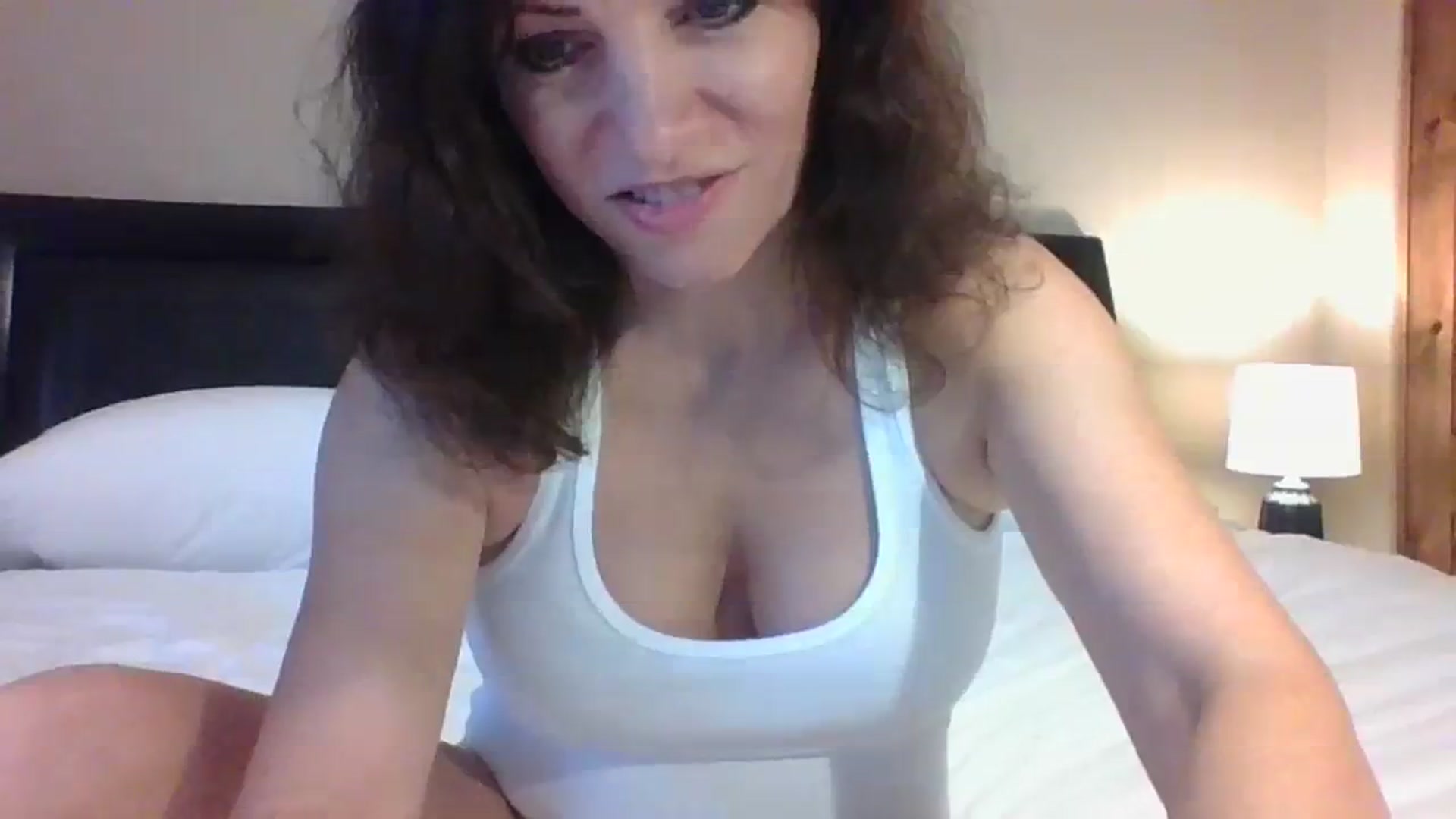Gallery image thumbnail from LVDOLL's myfreecams stream on, 08/06/2023, 23:07 image 19 of 20