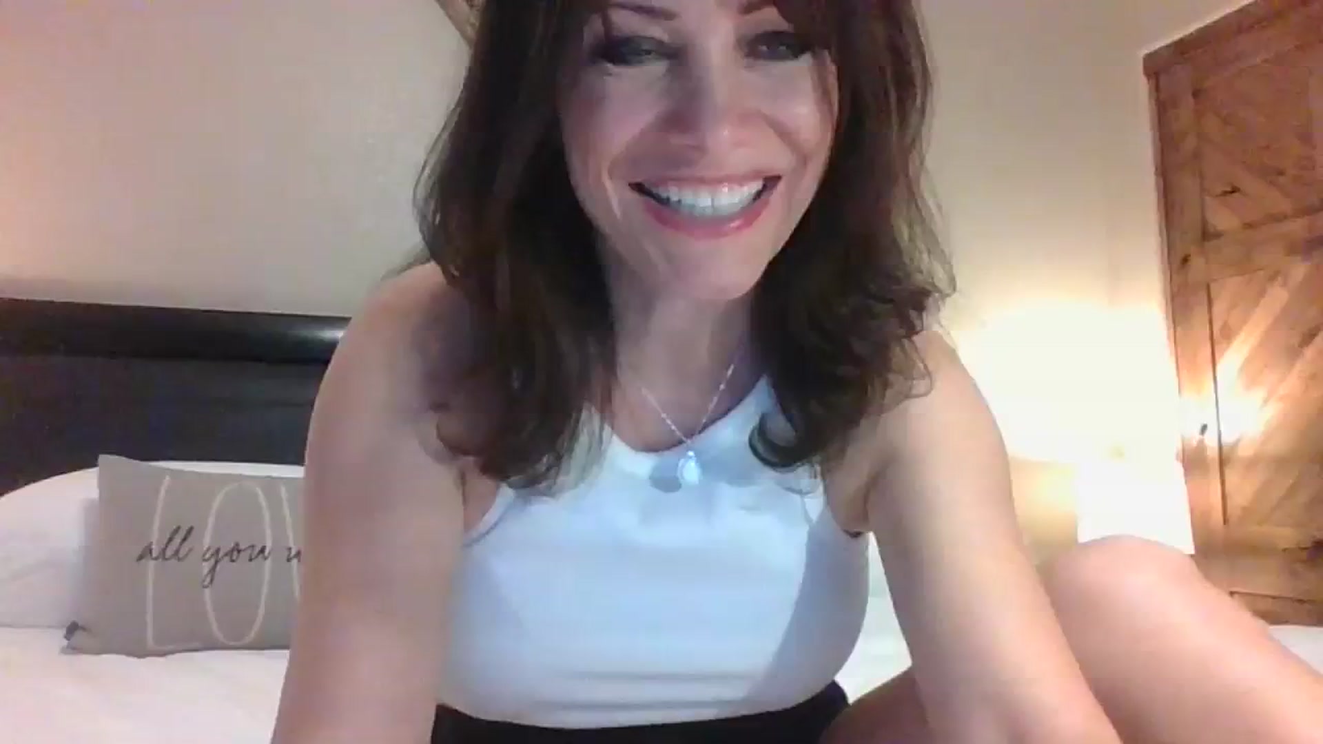 Gallery image thumbnail from LVDOLL's myfreecams stream on, 08/10/2023, 02:45 image 3 of 20