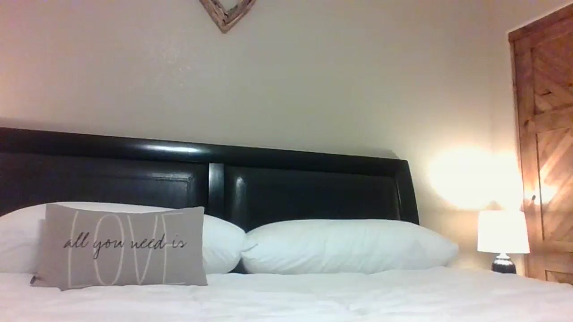 Gallery image thumbnail from LVDOLL's myfreecams stream on, 08/10/2023, 02:45 image 17 of 20