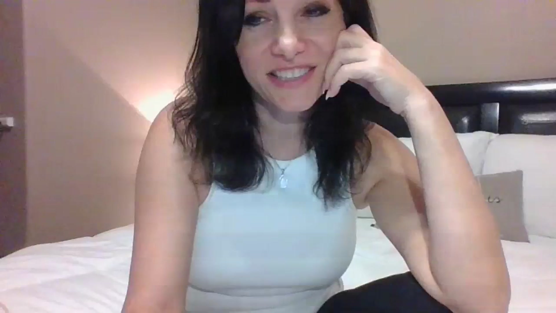 Gallery image thumbnail from LVDOLL's myfreecams stream on, 09/14/2023, 03:03 image 14 of 20
