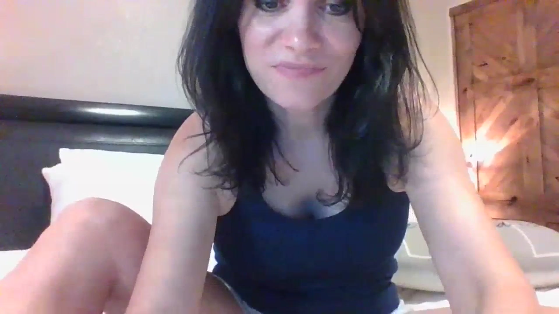 Gallery image thumbnail from LVDOLL's myfreecams stream on, 09/26/2023, 24:14 image 15 of 20