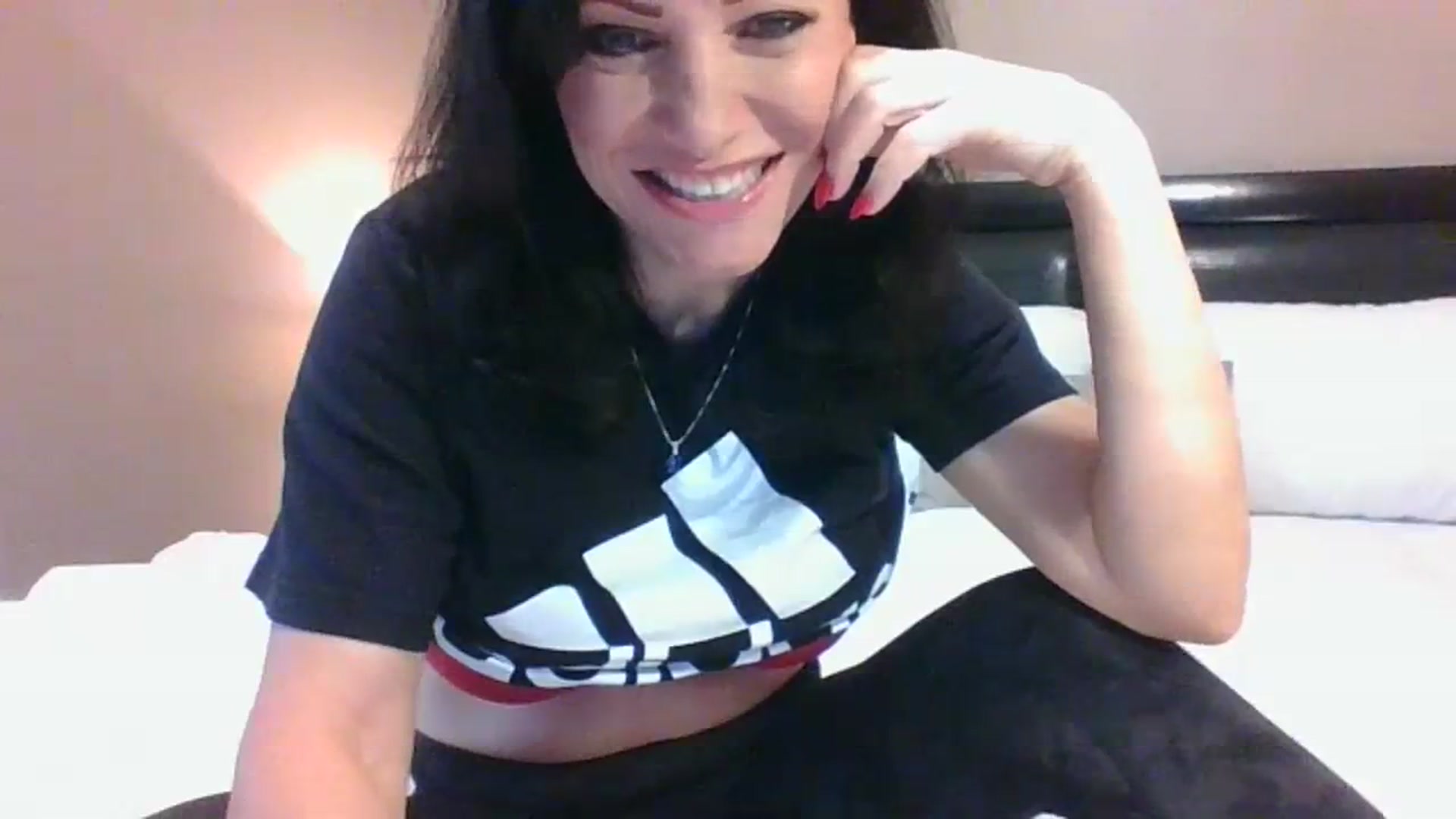 Gallery image thumbnail from LVDOLL's myfreecams stream on, 10/03/2023, 19:05 image 2 of 20