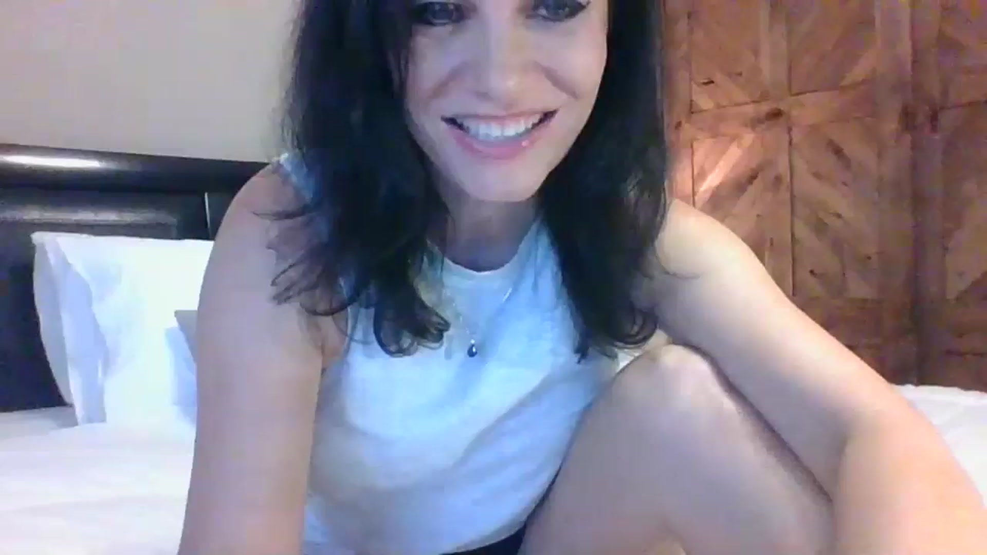 Gallery image thumbnail from LVDOLL's myfreecams stream on, 10/06/2023, 24:01 image 1 of 20