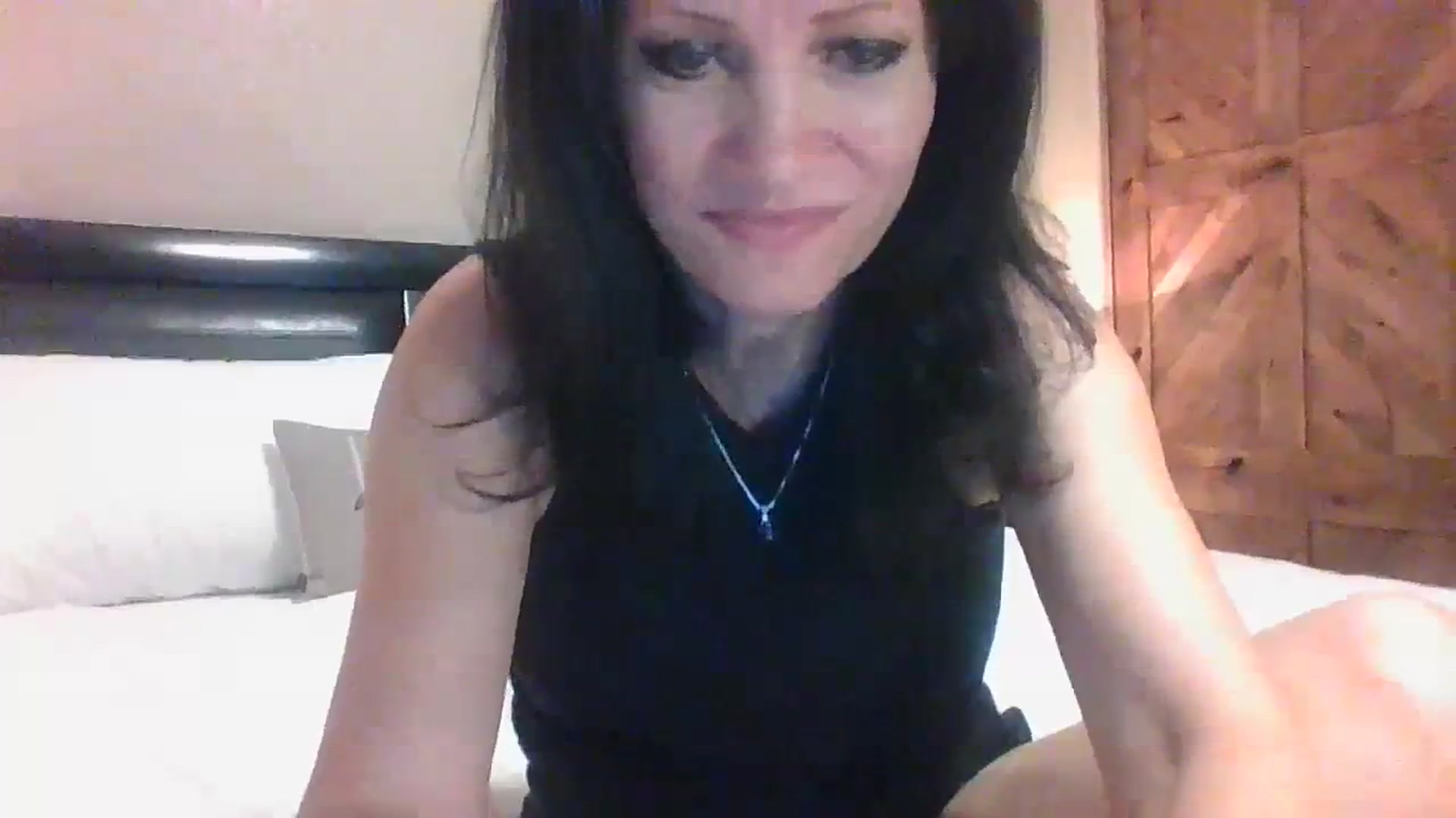 Gallery image thumbnail from LVDOLL's myfreecams stream on, 10/08/2023, 05:05 image 2 of 20