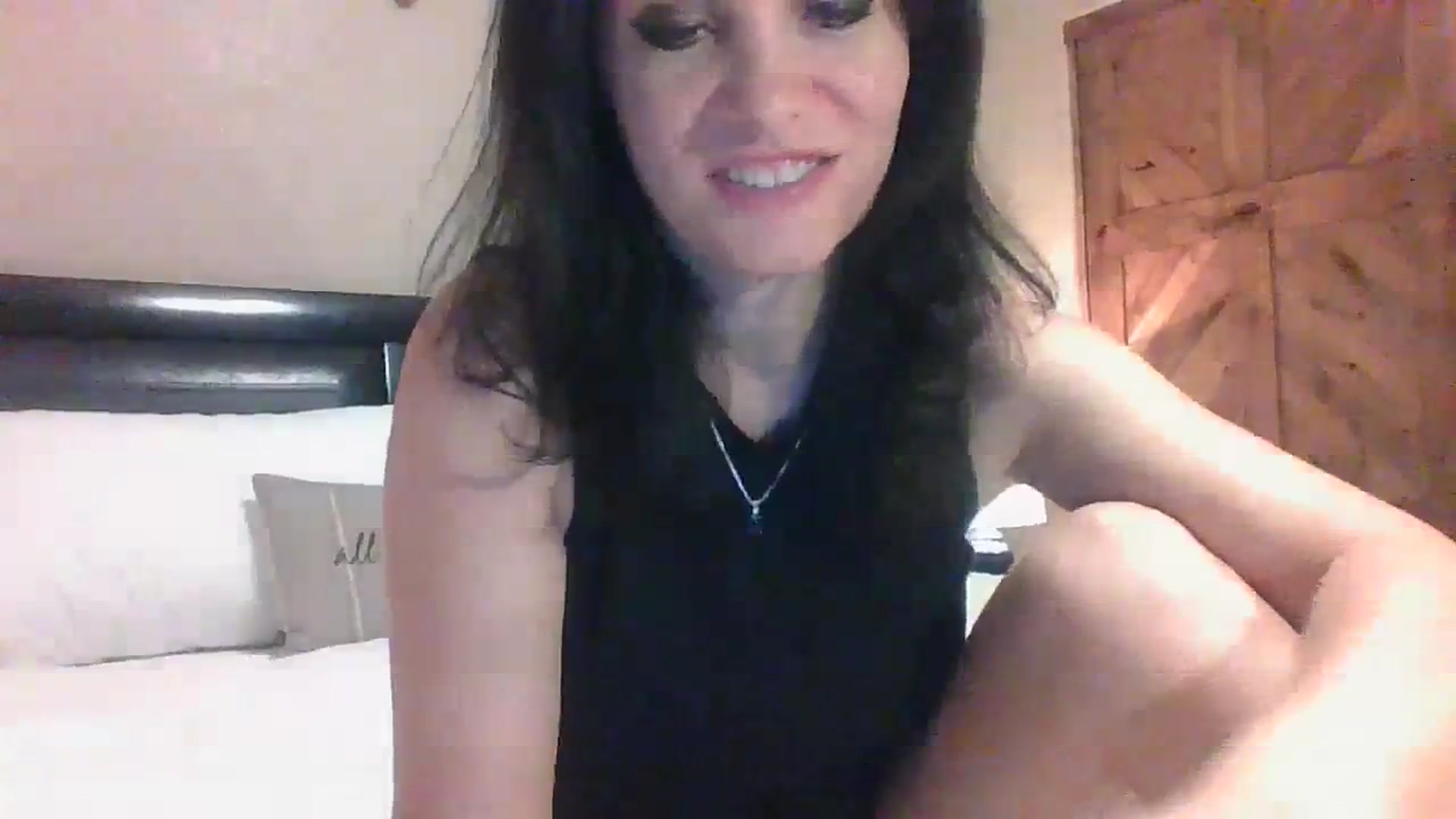 Gallery image thumbnail from LVDOLL's myfreecams stream on, 10/08/2023, 05:05 image 3 of 20
