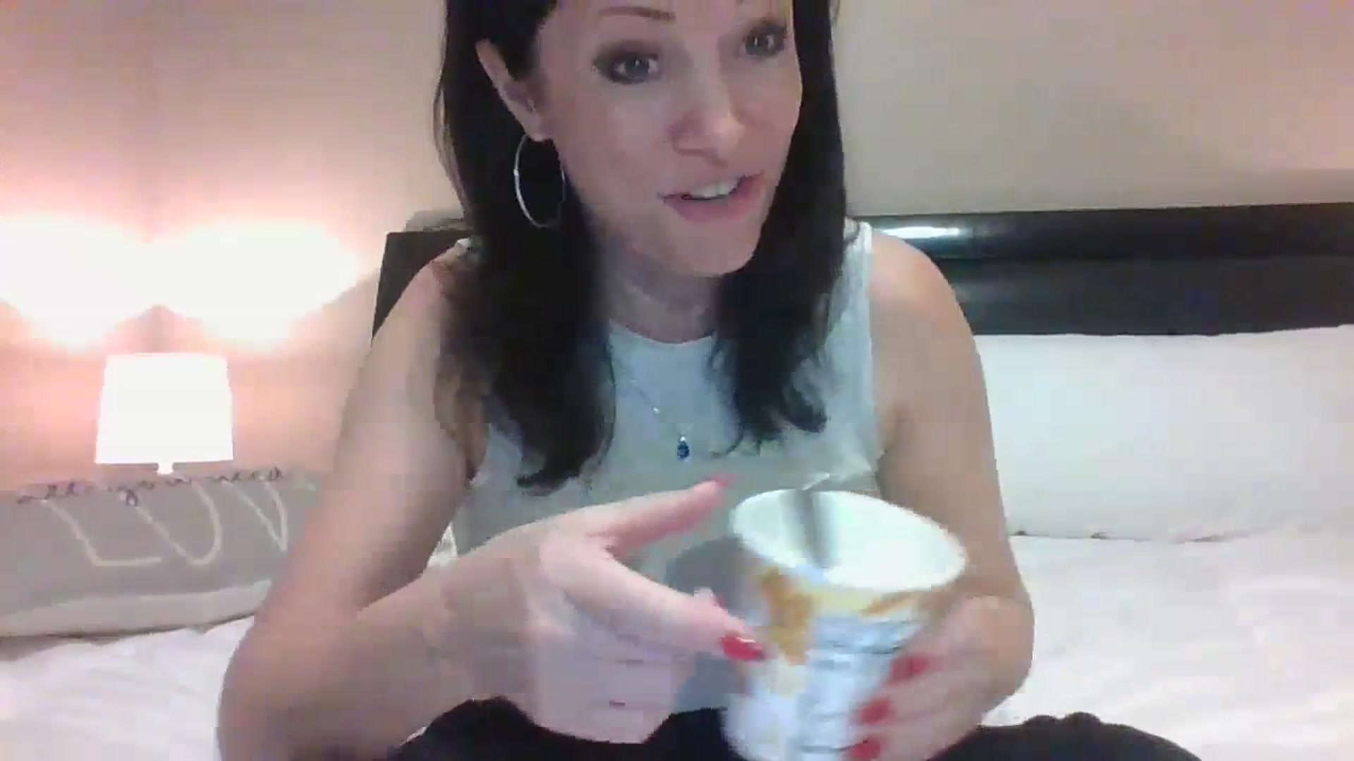 Gallery image thumbnail from LVDOLL's myfreecams stream on, 10/16/2023, 04:12 image 19 of 20