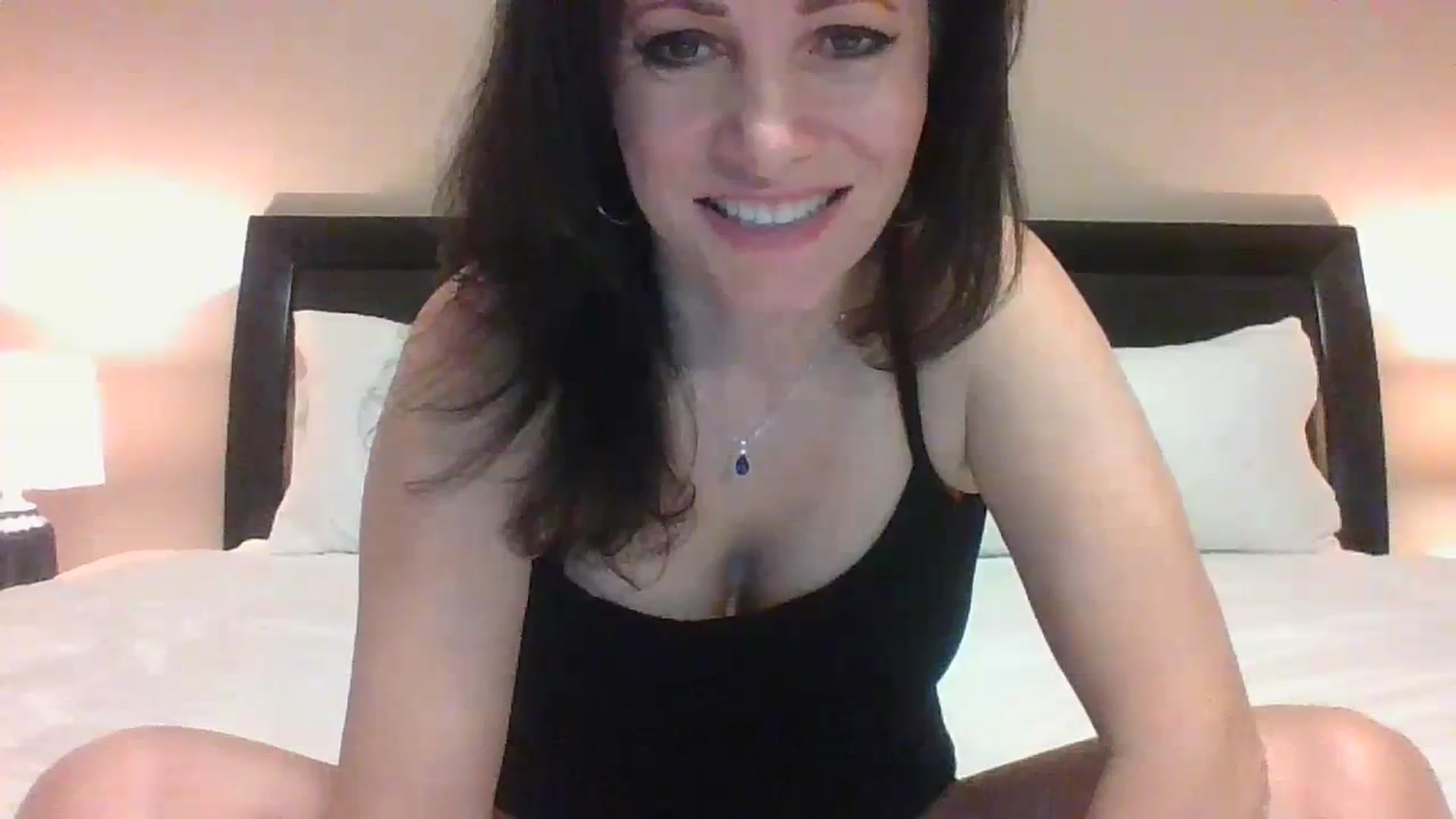 Gallery image thumbnail from LVDOLL's myfreecams stream on, 10/23/2023, 01:19 image 17 of 20