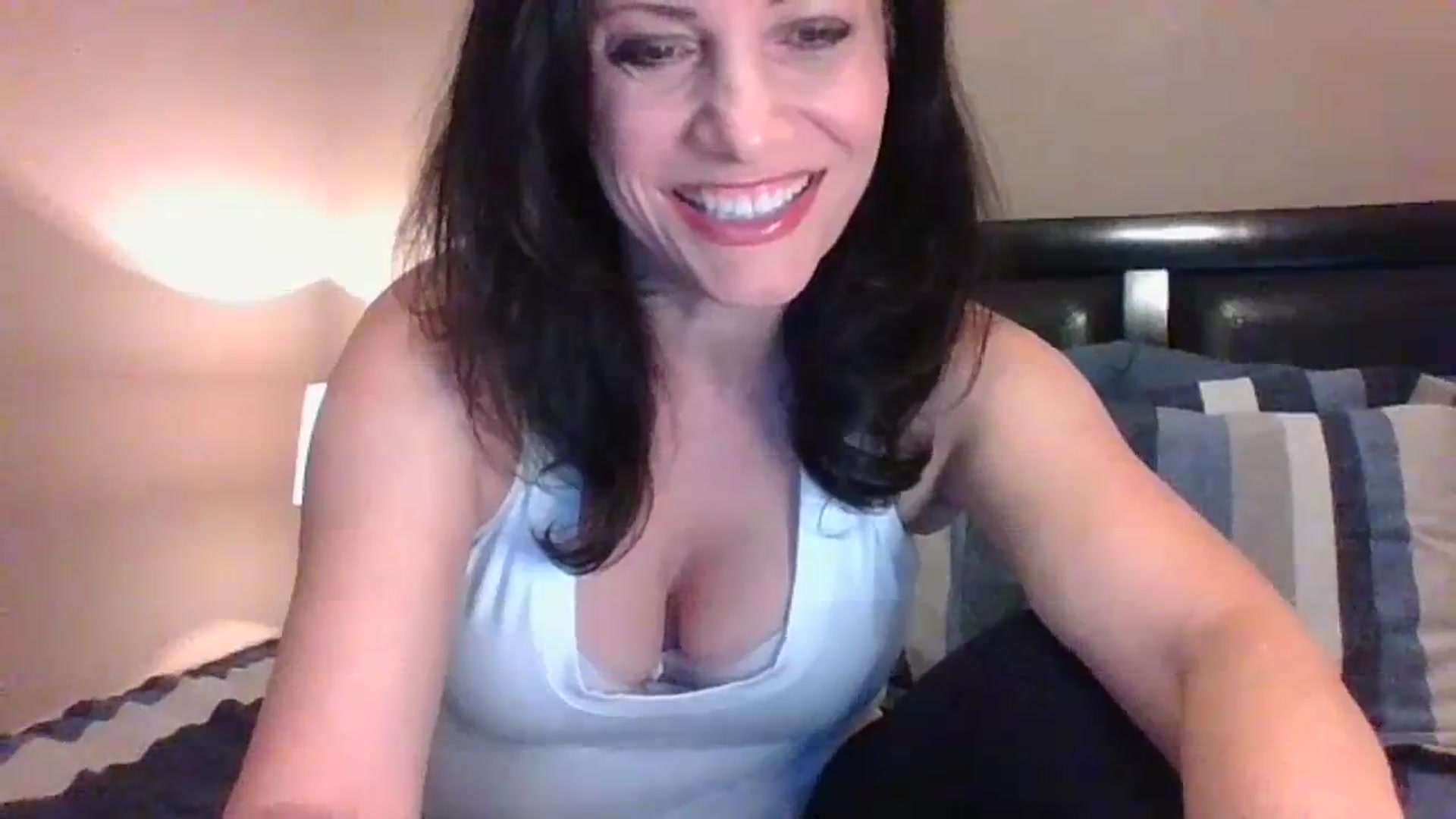 Gallery image thumbnail from LVDOLL's myfreecams stream on, 11/16/2023, 03:11 image 10 of 20