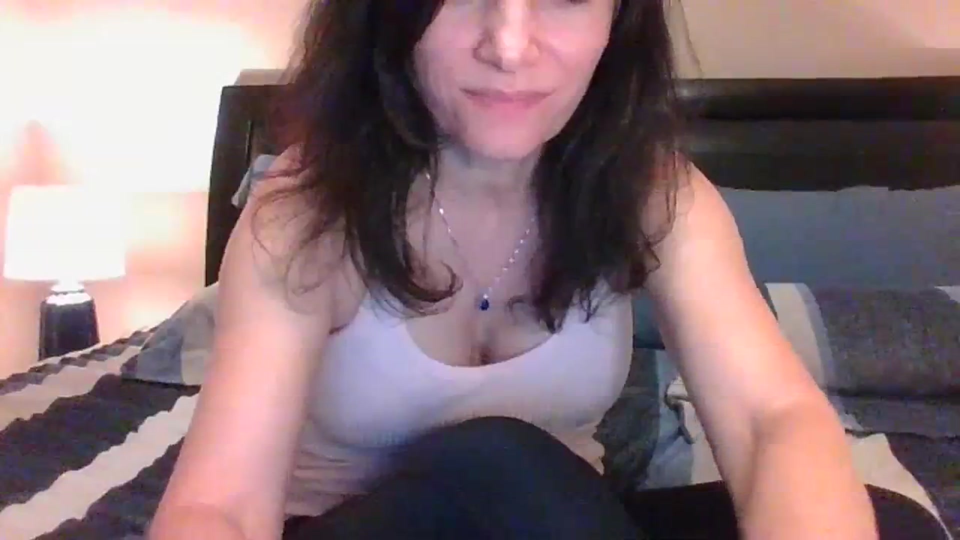 Gallery image thumbnail from LVDOLL's myfreecams stream on, 11/20/2023, 04:06 image 15 of 20
