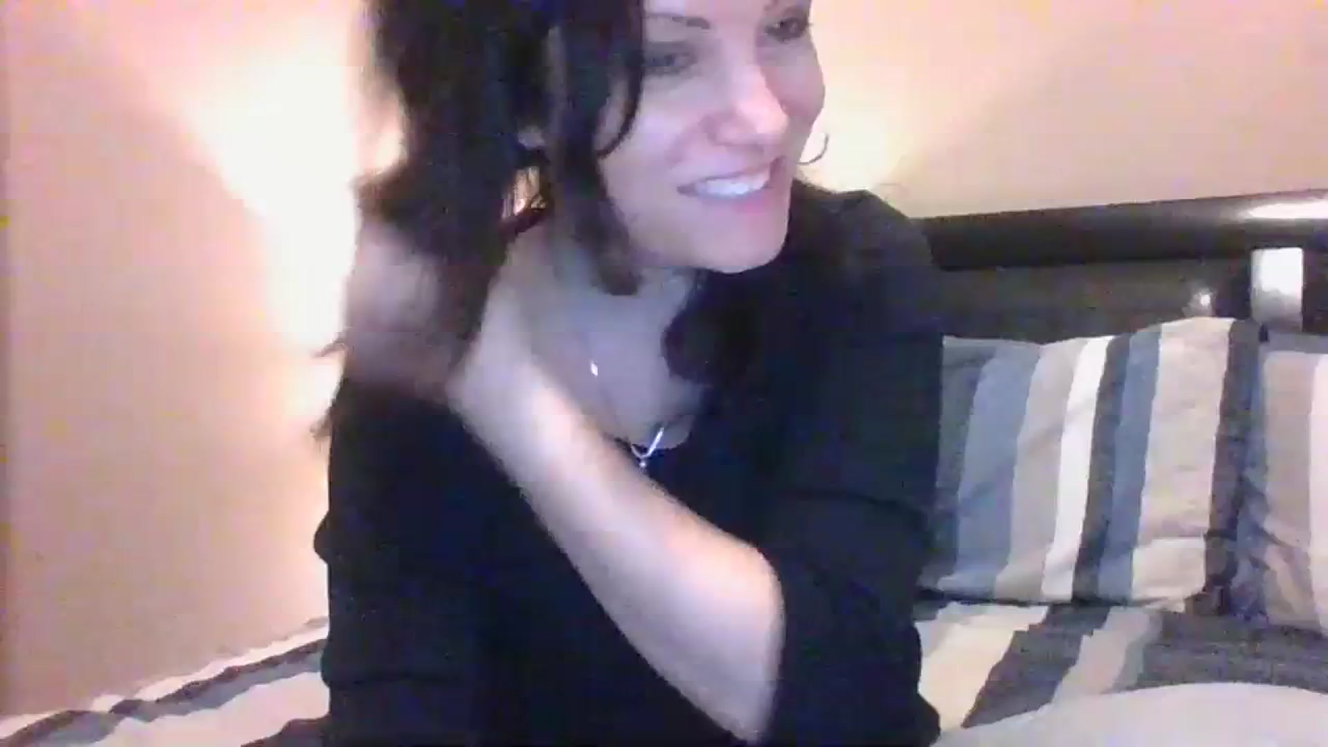 Gallery image thumbnail from LVDOLL's myfreecams stream on, 11/22/2023, 07:35 image 7 of 20