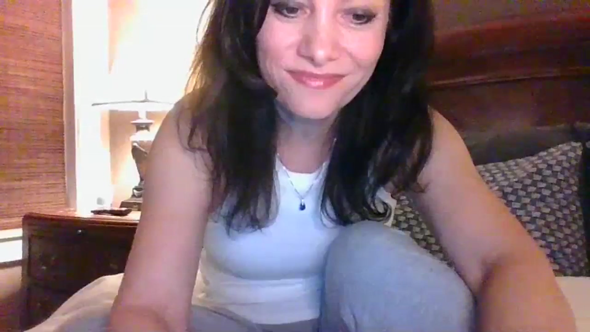 Gallery image thumbnail from LVDOLL's myfreecams stream on, 11/29/2023, 06:03 image 12 of 20