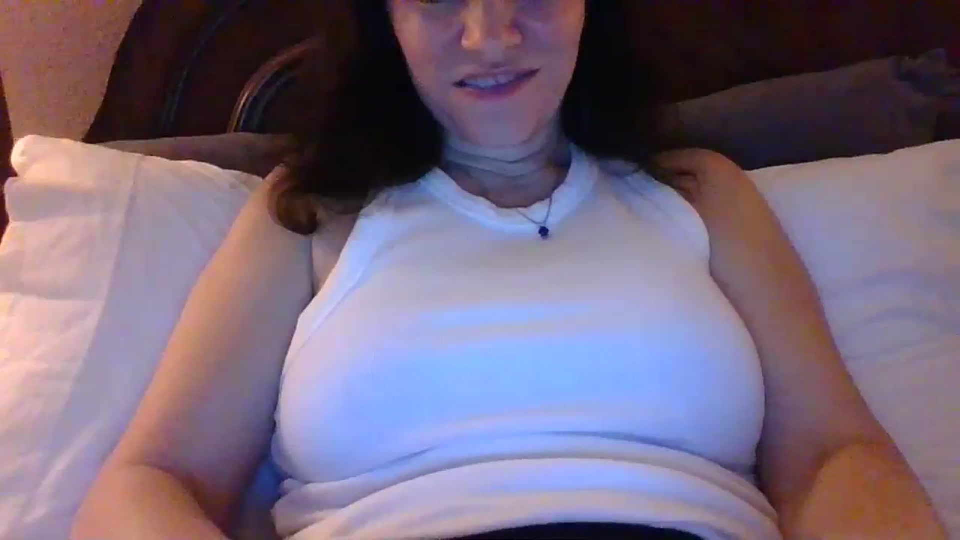 Gallery image thumbnail from LVDOLL's myfreecams stream on, 12/03/2023, 08:32 image 17 of 20