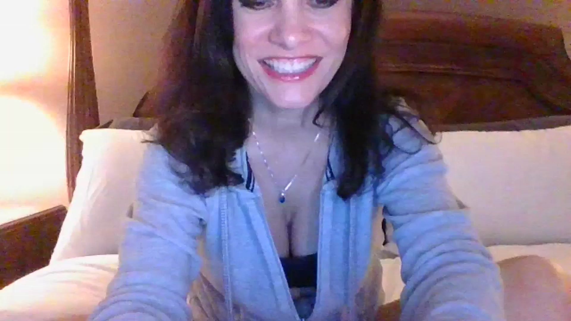 Gallery image thumbnail from LVDOLL's myfreecams stream on, 12/05/2023, 05:27 image 1 of 20