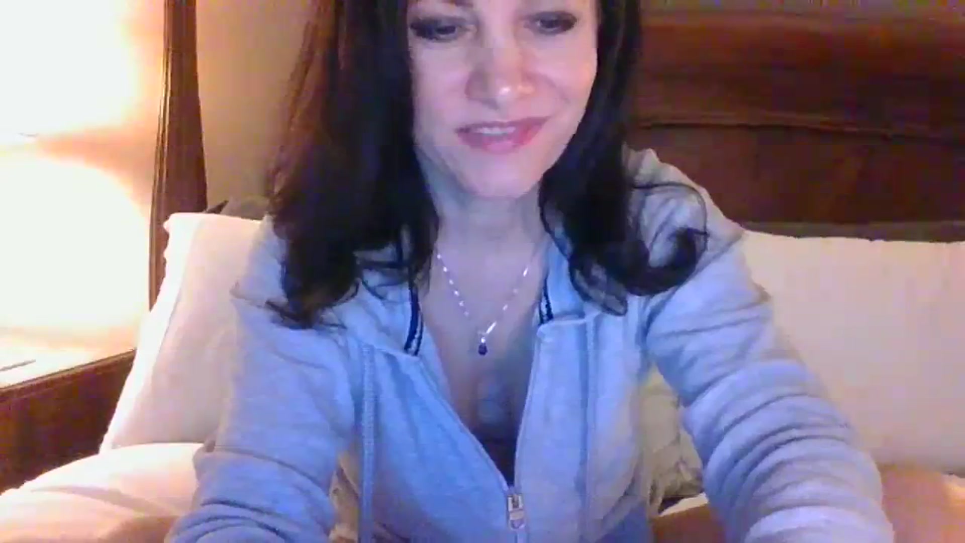 Gallery image thumbnail from LVDOLL's myfreecams stream on, 12/05/2023, 07:31 image 2 of 20