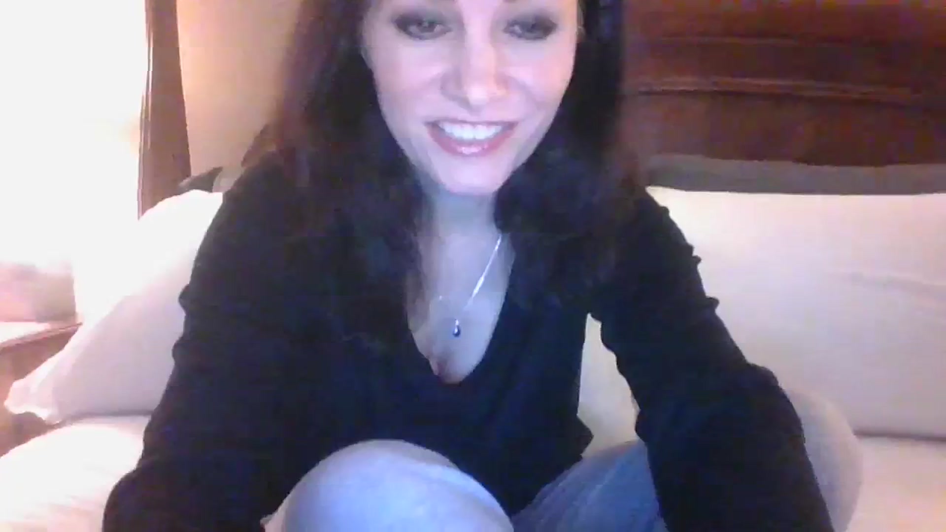 Gallery image thumbnail from LVDOLL's myfreecams stream on, 12/10/2023, 05:38 image 11 of 20