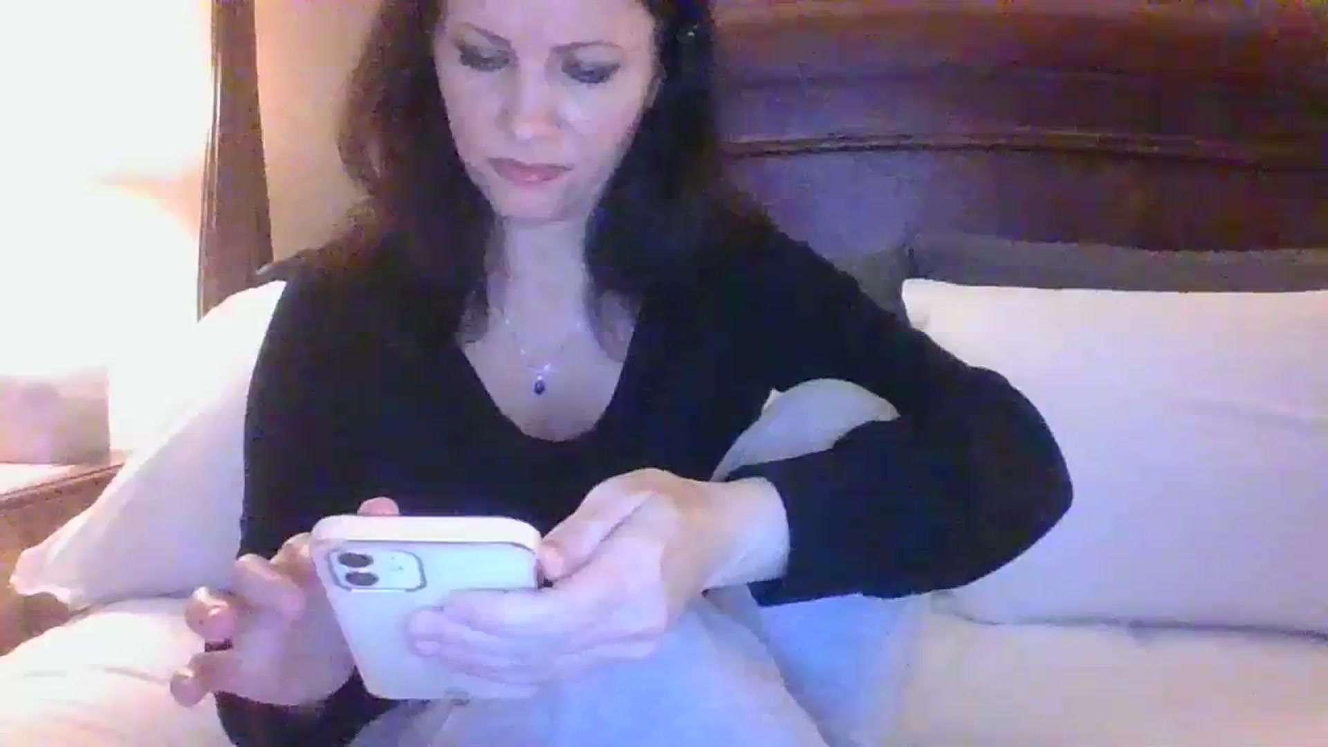 Gallery image thumbnail from LVDOLL's myfreecams stream on, 12/10/2023, 05:38 image 12 of 20