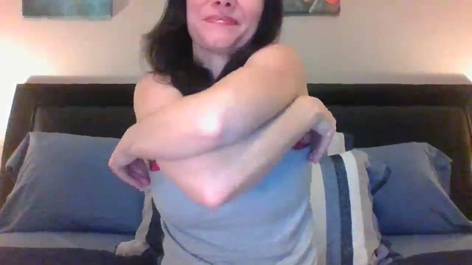 Gallery image thumbnail from LVDOLL's myfreecams stream on, 12/12/2023, 04:06 image 12 of 20