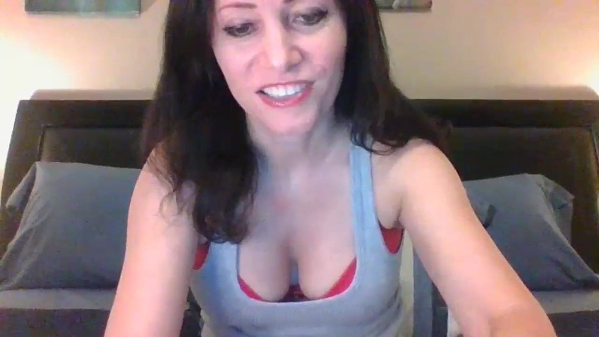 Gallery image thumbnail from LVDOLL's myfreecams stream on, 12/12/2023, 04:06 image 6 of 20