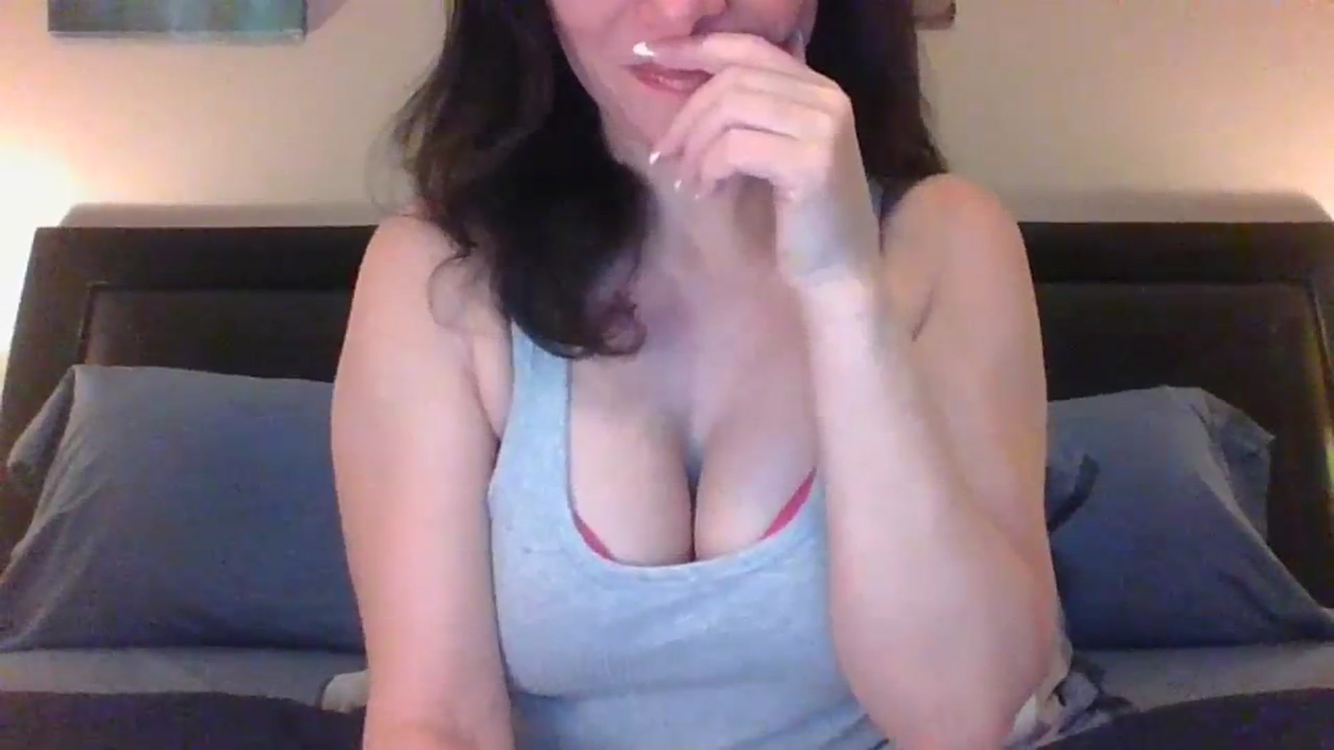 Gallery image thumbnail from LVDOLL's myfreecams stream on, 12/12/2023, 04:06 image 14 of 20
