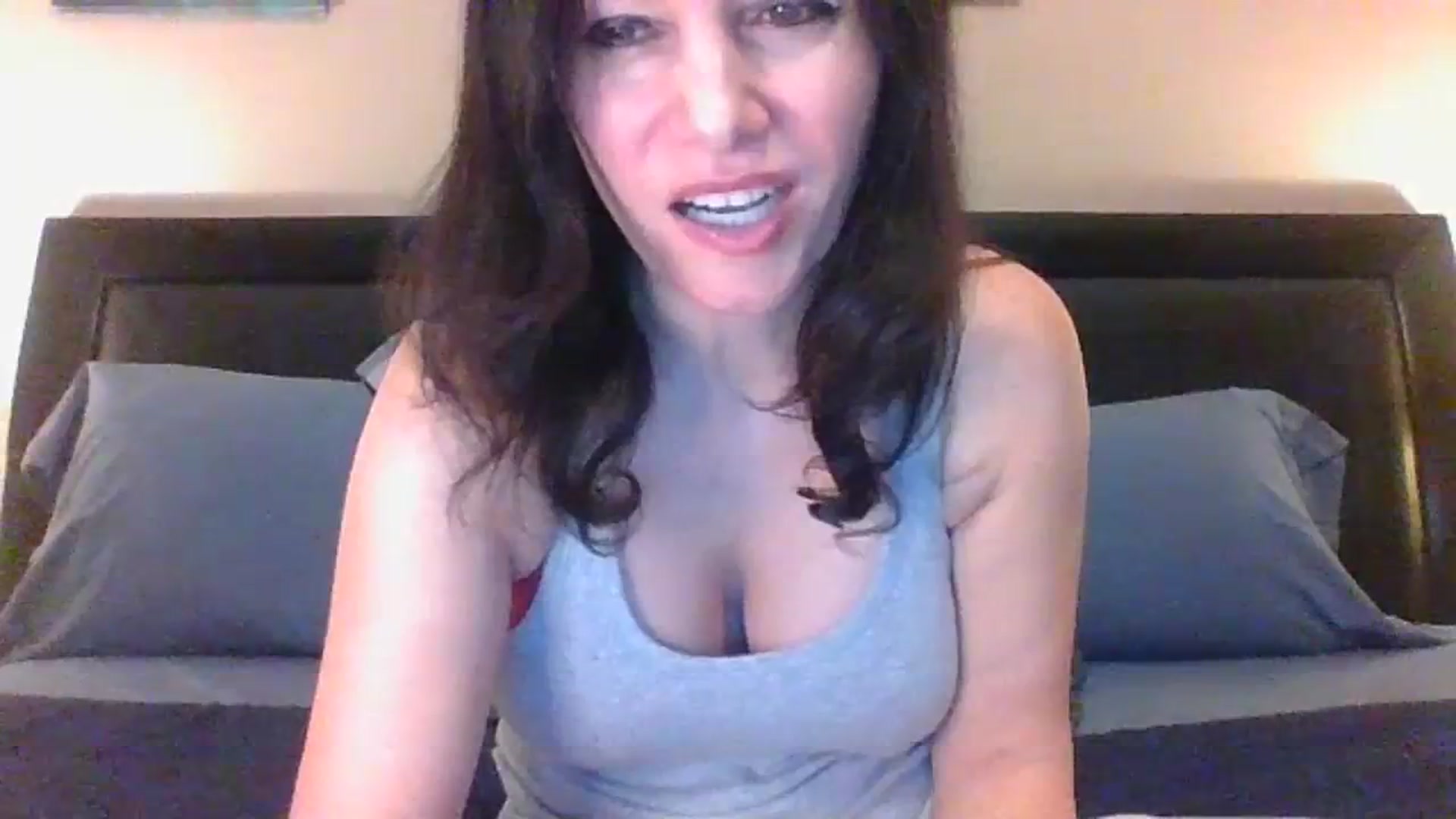 Gallery image thumbnail from LVDOLL's myfreecams stream on, 12/12/2023, 05:33 image 11 of 20