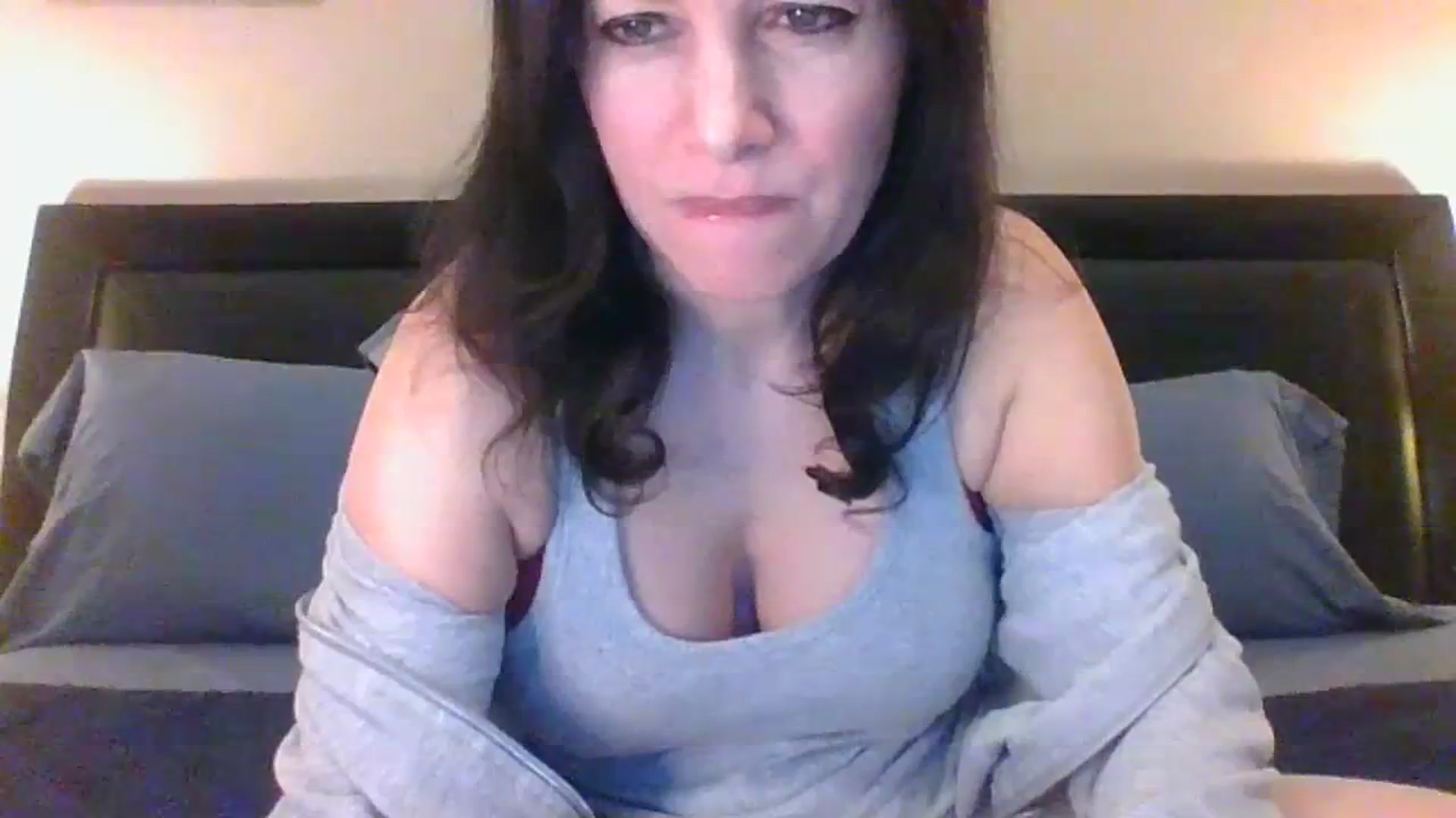 Gallery image thumbnail from LVDOLL's myfreecams stream on, 12/12/2023, 05:33 image 9 of 20