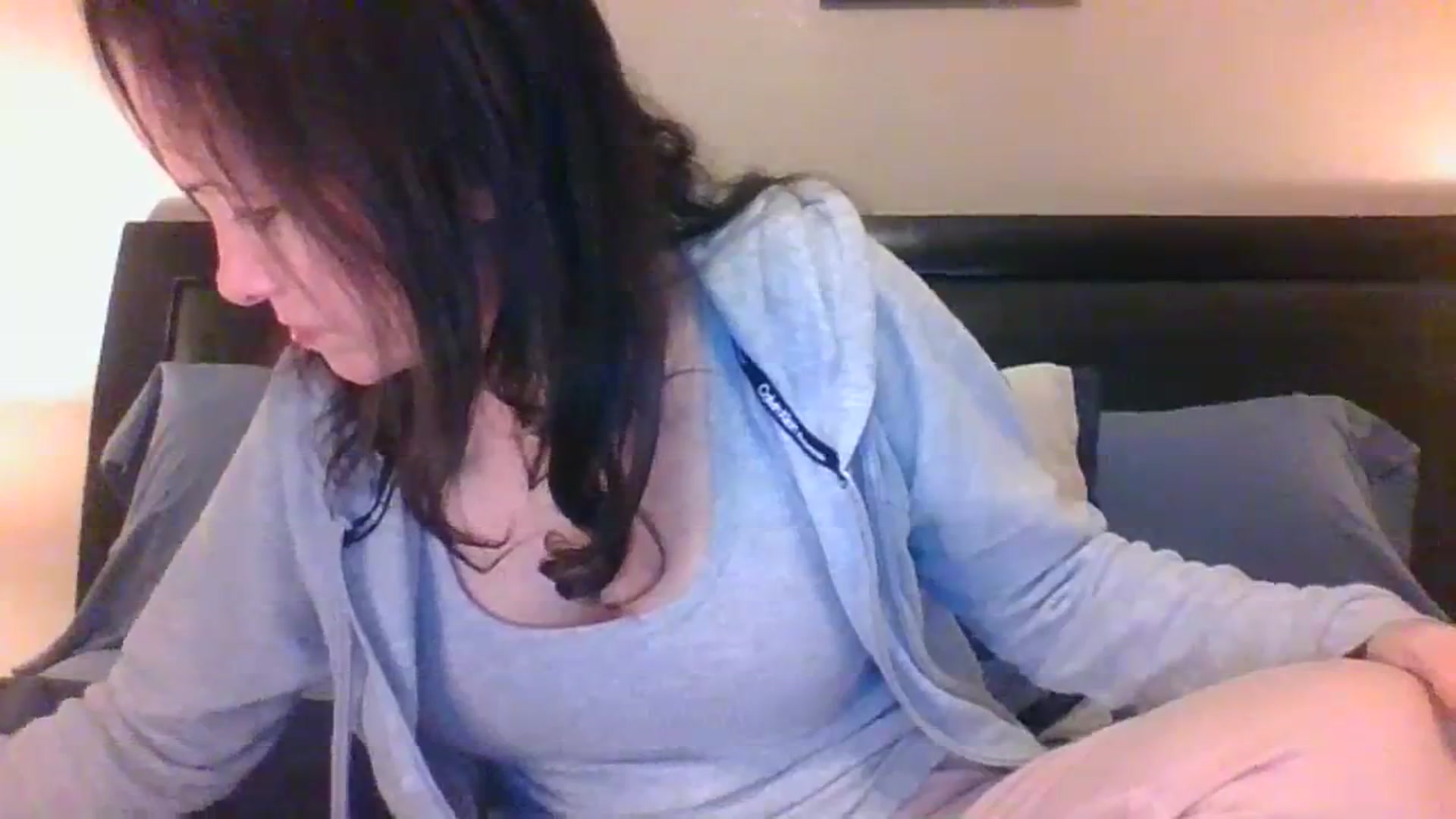 Gallery image thumbnail from LVDOLL's myfreecams stream on, 12/12/2023, 05:33 image 5 of 20