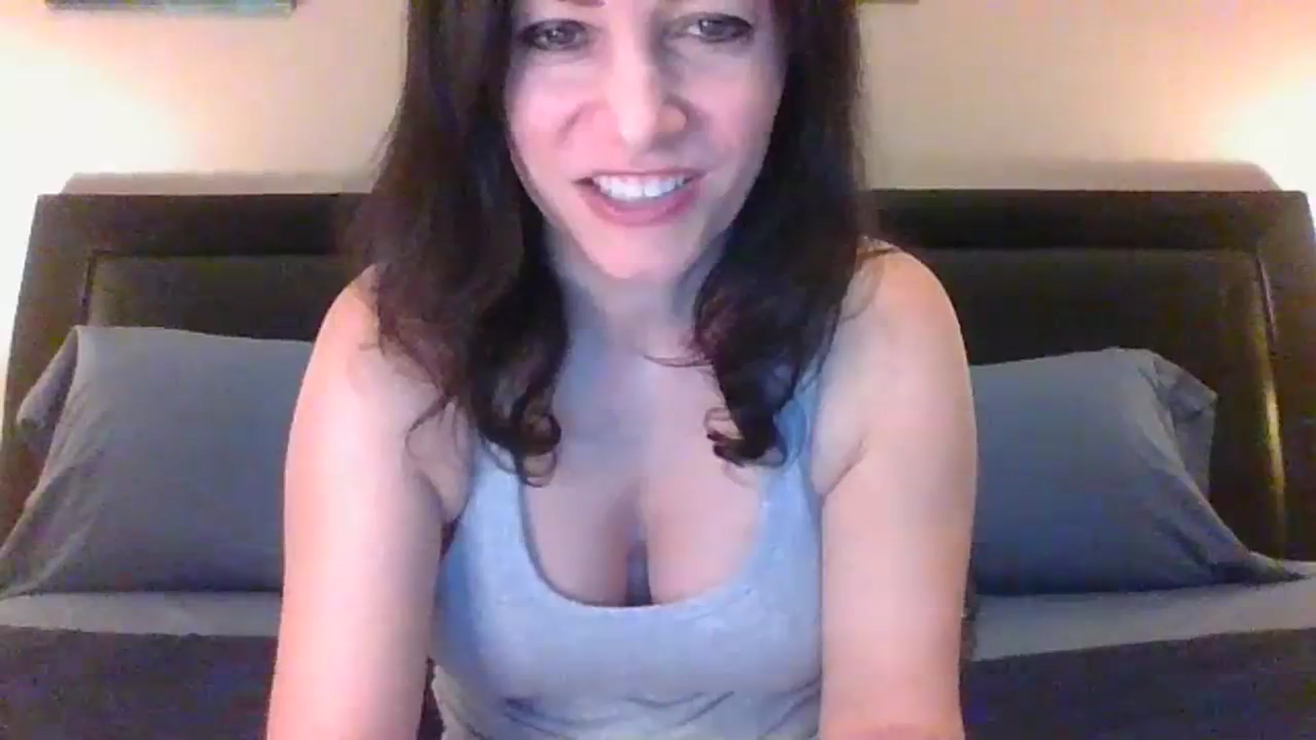 Gallery image thumbnail from LVDOLL's myfreecams stream on, 12/12/2023, 05:33 image 15 of 20