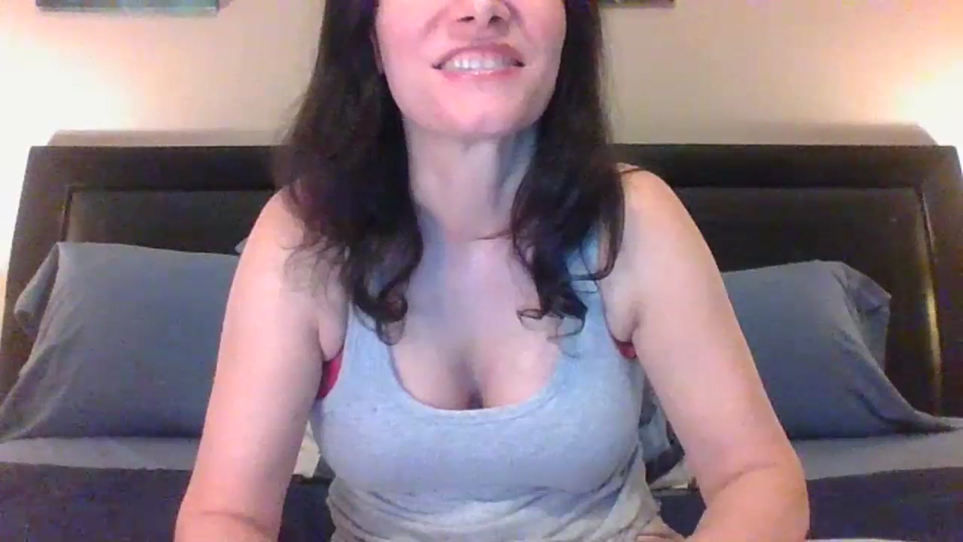 Gallery image thumbnail from LVDOLL's myfreecams stream on, 12/12/2023, 05:33 image 16 of 20