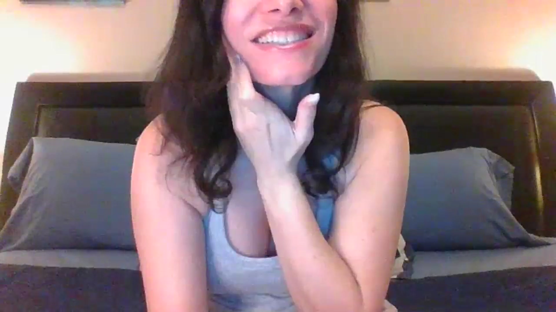 Gallery image thumbnail from LVDOLL's myfreecams stream on, 12/12/2023, 05:33 image 13 of 20
