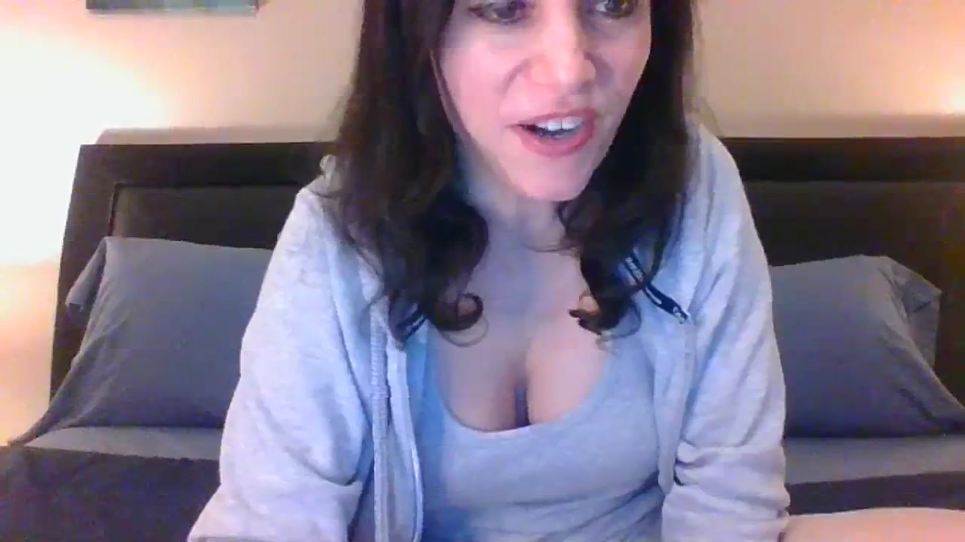 Gallery image thumbnail from LVDOLL's myfreecams stream on, 12/12/2023, 05:33 image 6 of 20