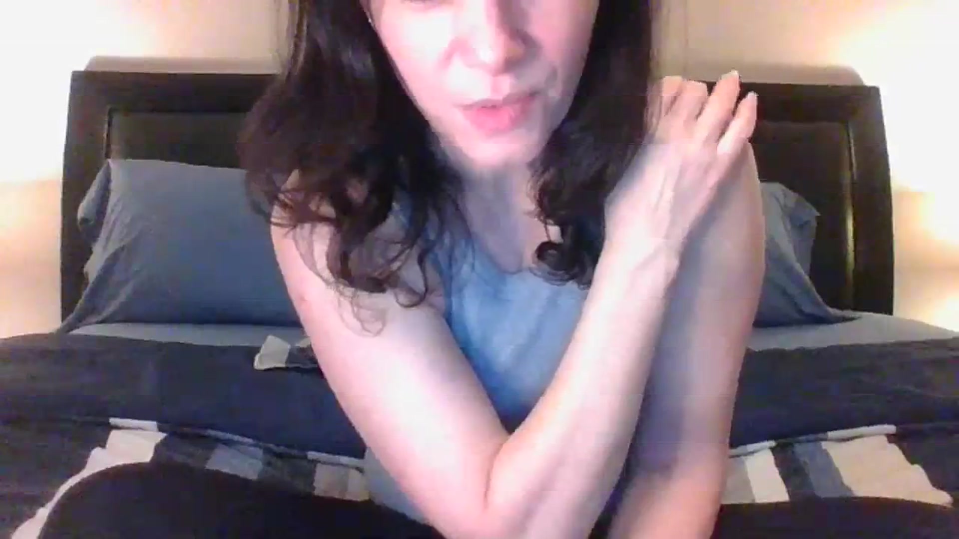 Gallery image thumbnail from LVDOLL's myfreecams stream on, 12/13/2023, 24:51 image 6 of 20