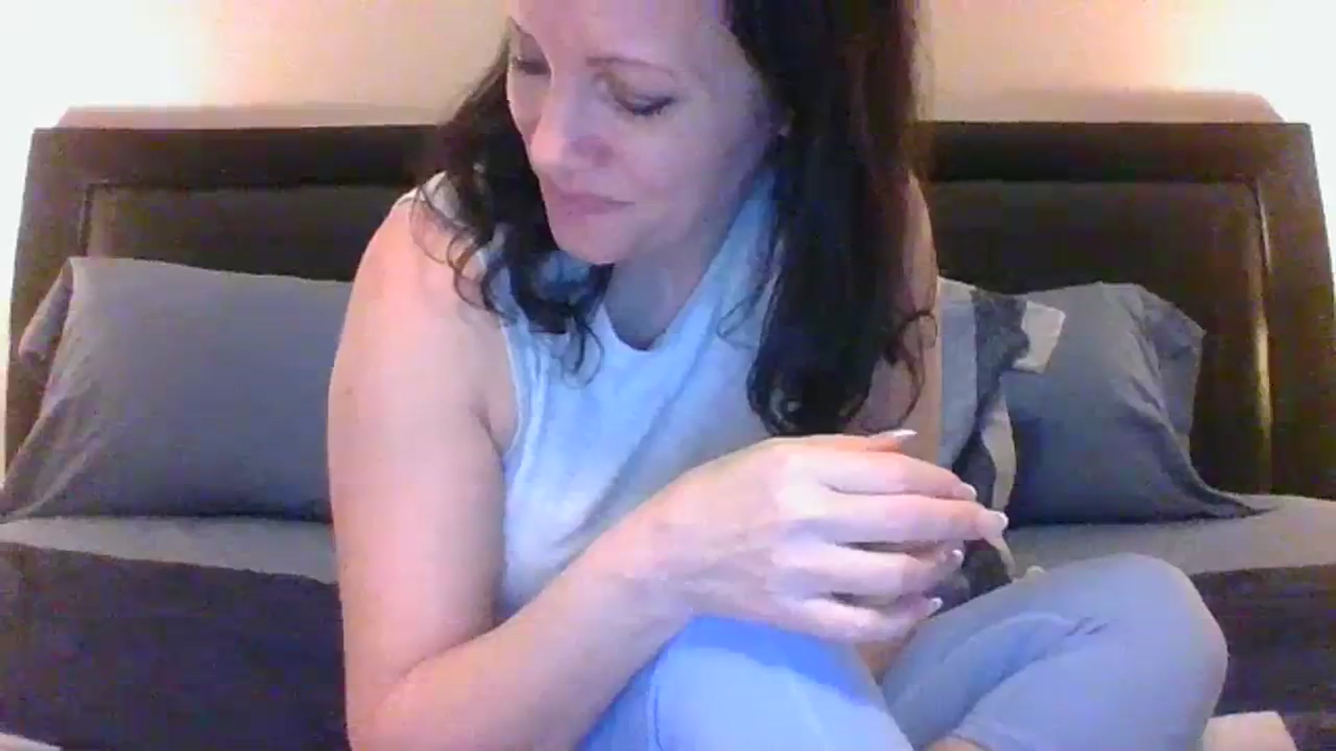 Gallery image thumbnail from LVDOLL's myfreecams stream on, 12/13/2023, 06:01 image 13 of 20