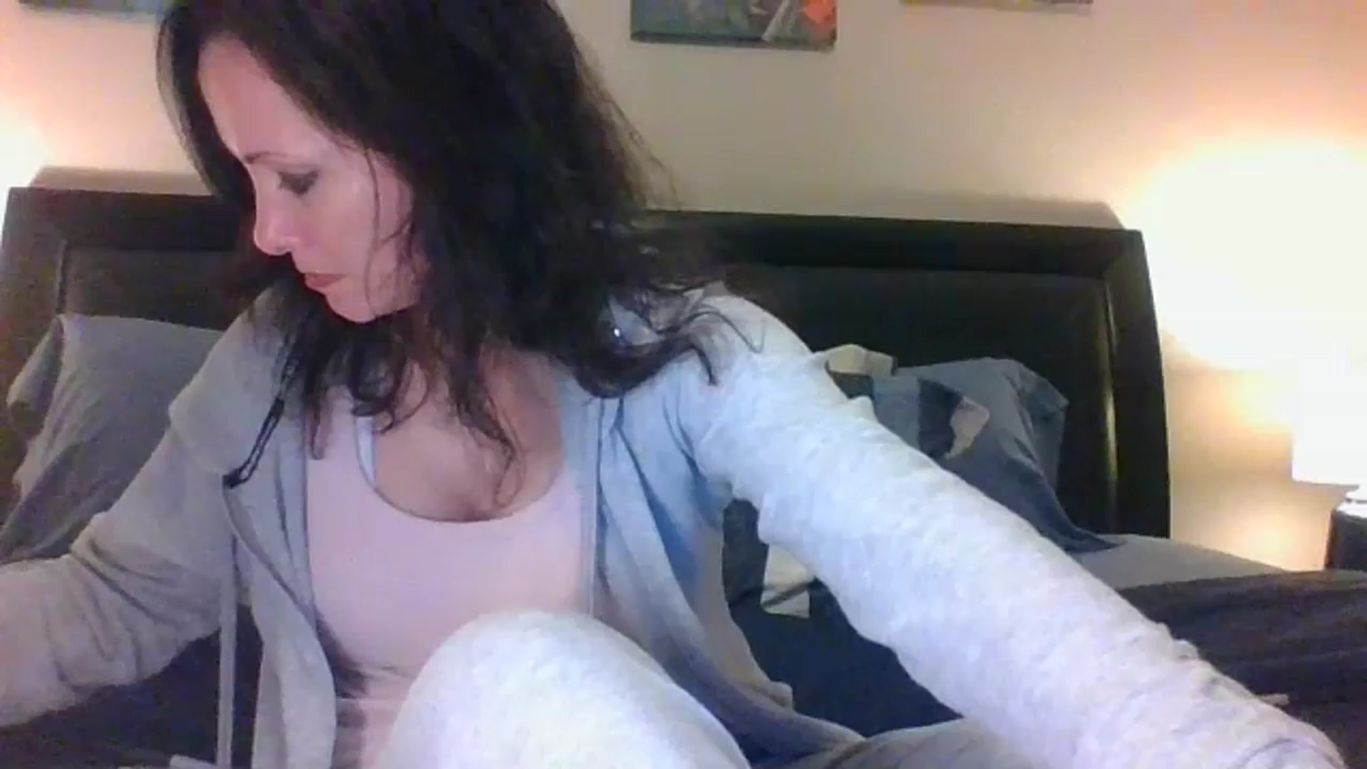 Gallery image thumbnail from LVDOLL's myfreecams stream on, 12/14/2023, 06:30 image 10 of 20
