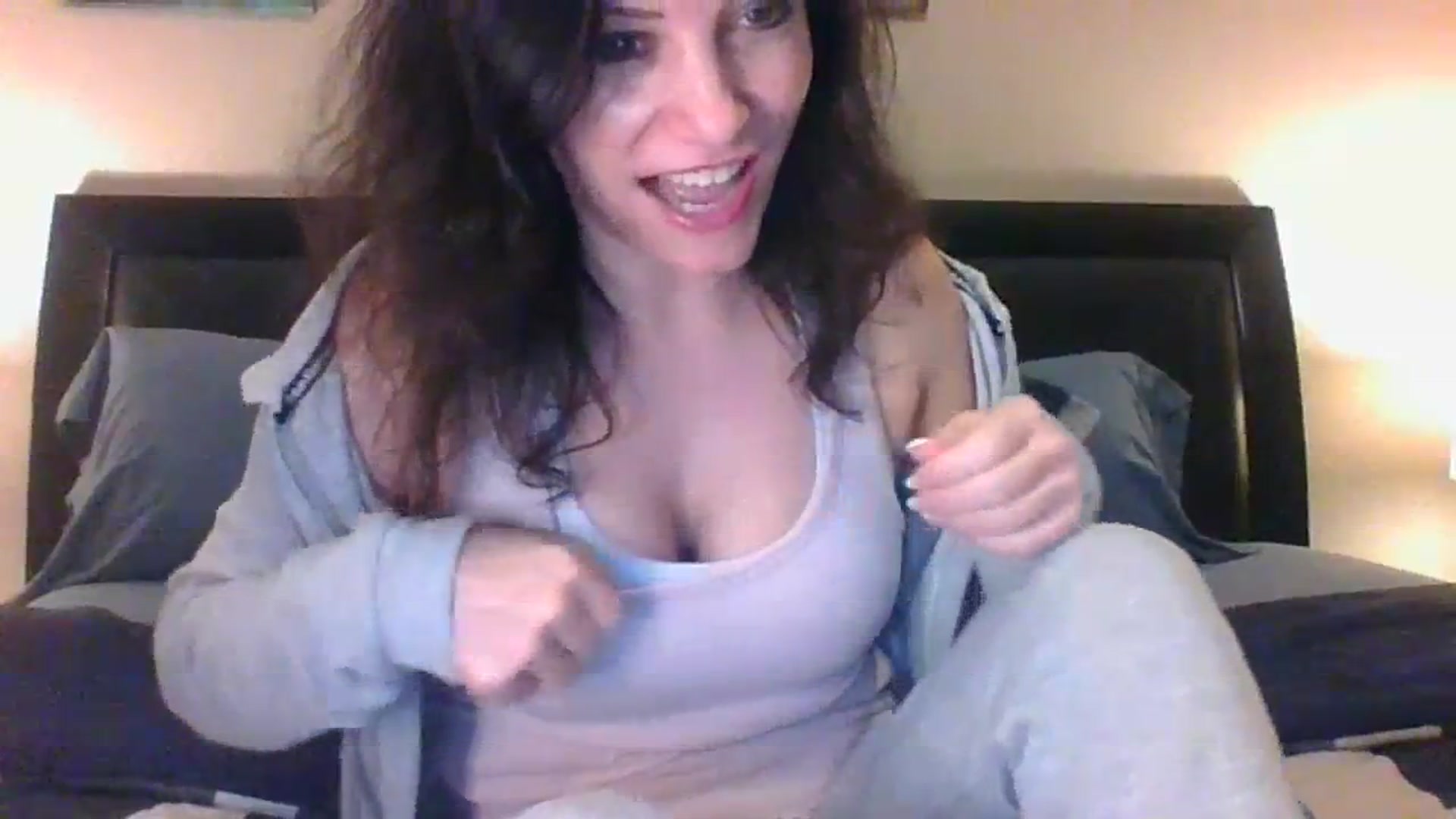 Gallery image thumbnail from LVDOLL's myfreecams stream on, 12/14/2023, 06:30 image 11 of 20