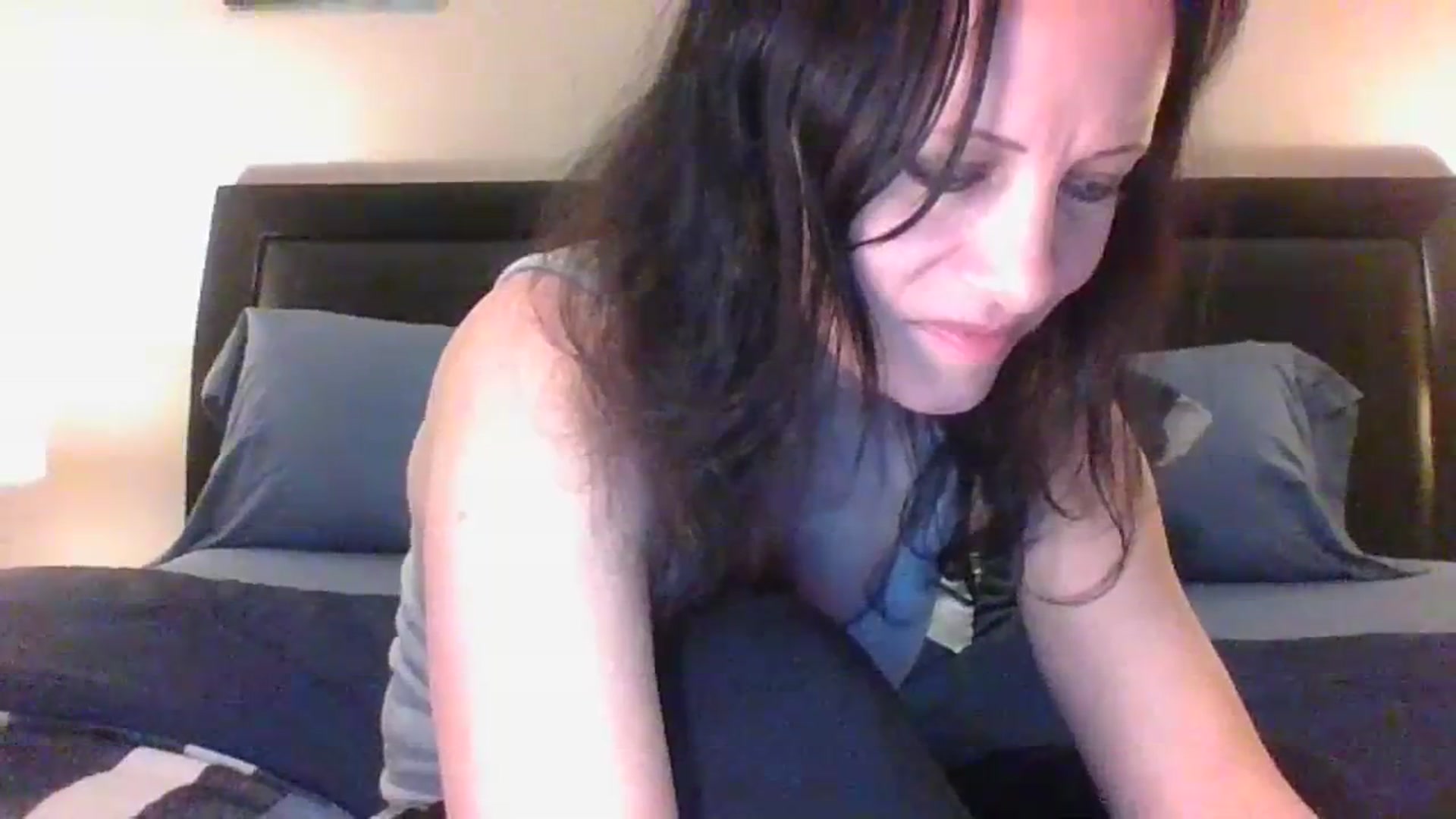 Gallery image thumbnail from LVDOLL's myfreecams stream on, 12/15/2023, 03:35 image 8 of 20