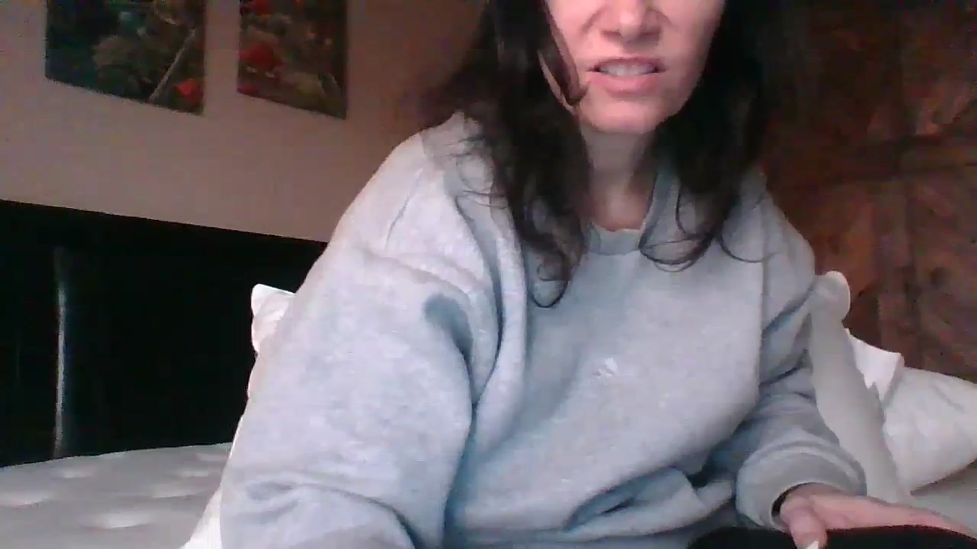 Gallery image thumbnail from LVDOLL's myfreecams stream on, 12/27/2023, 17:31 image 7 of 20