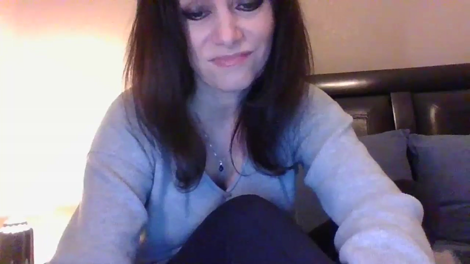 Gallery image thumbnail from LVDOLL's myfreecams stream on, 01/01/2024, 24:58 image 17 of 20