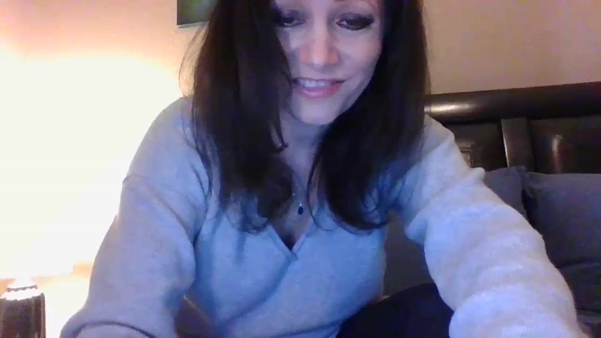 Gallery image thumbnail from LVDOLL's myfreecams stream on, 01/01/2024, 24:58 image 16 of 20