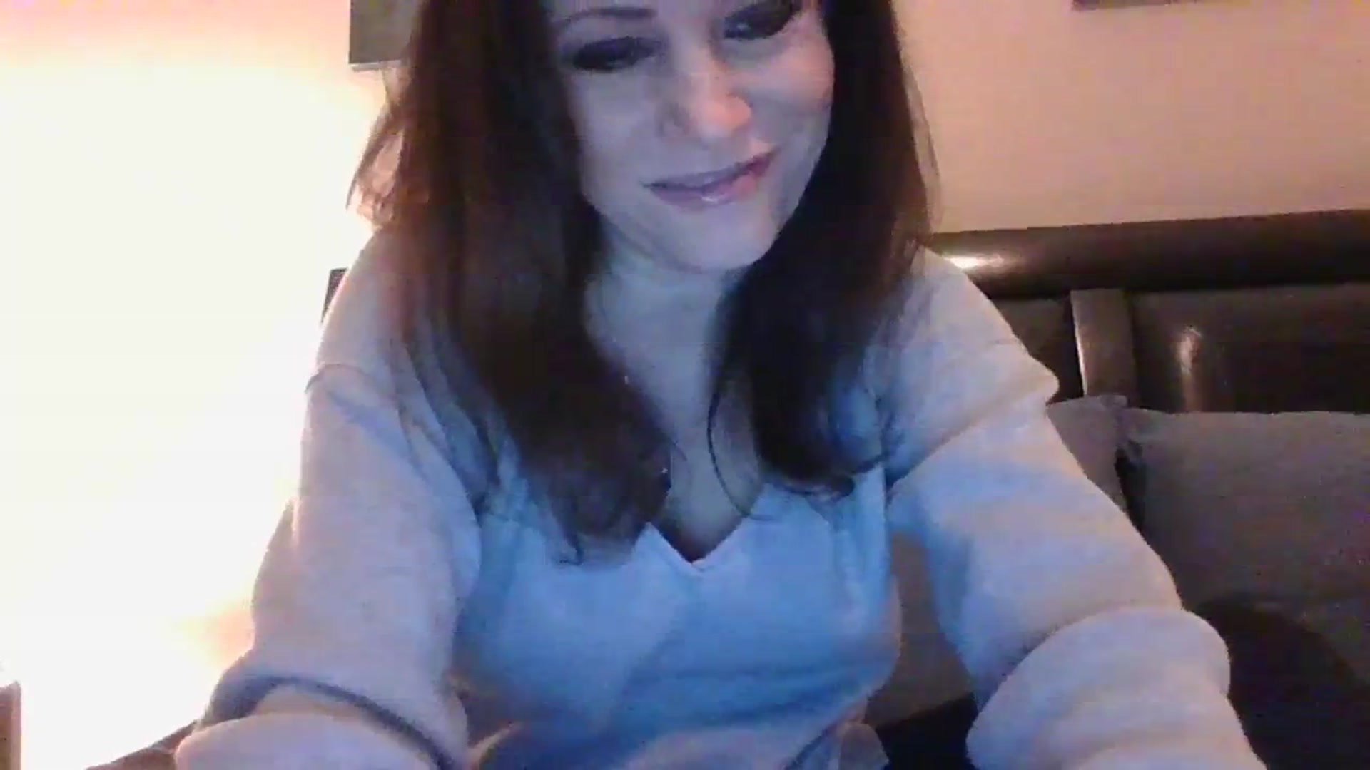 Gallery image thumbnail from LVDOLL's myfreecams stream on, 01/01/2024, 24:58 image 19 of 20