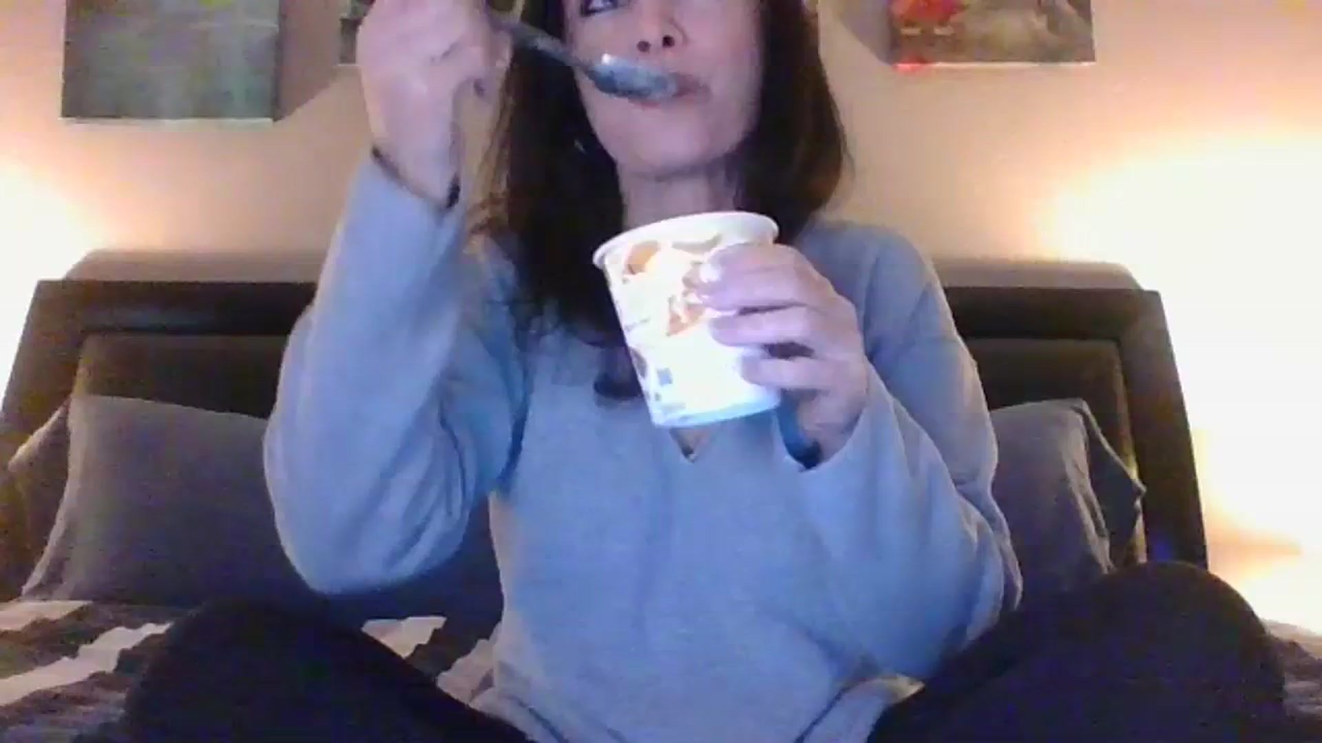 Gallery image thumbnail from LVDOLL's myfreecams stream on, 01/01/2024, 24:58 image 1 of 20