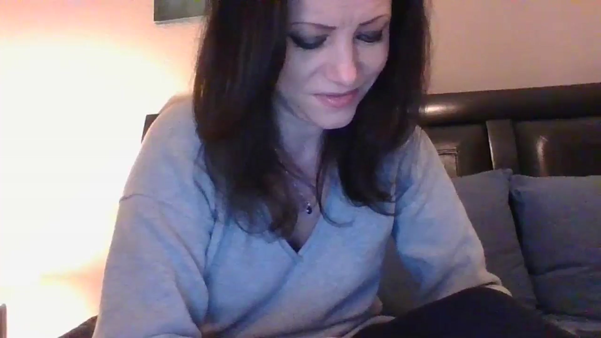 Gallery image thumbnail from LVDOLL's myfreecams stream on, 01/01/2024, 24:58 image 14 of 20