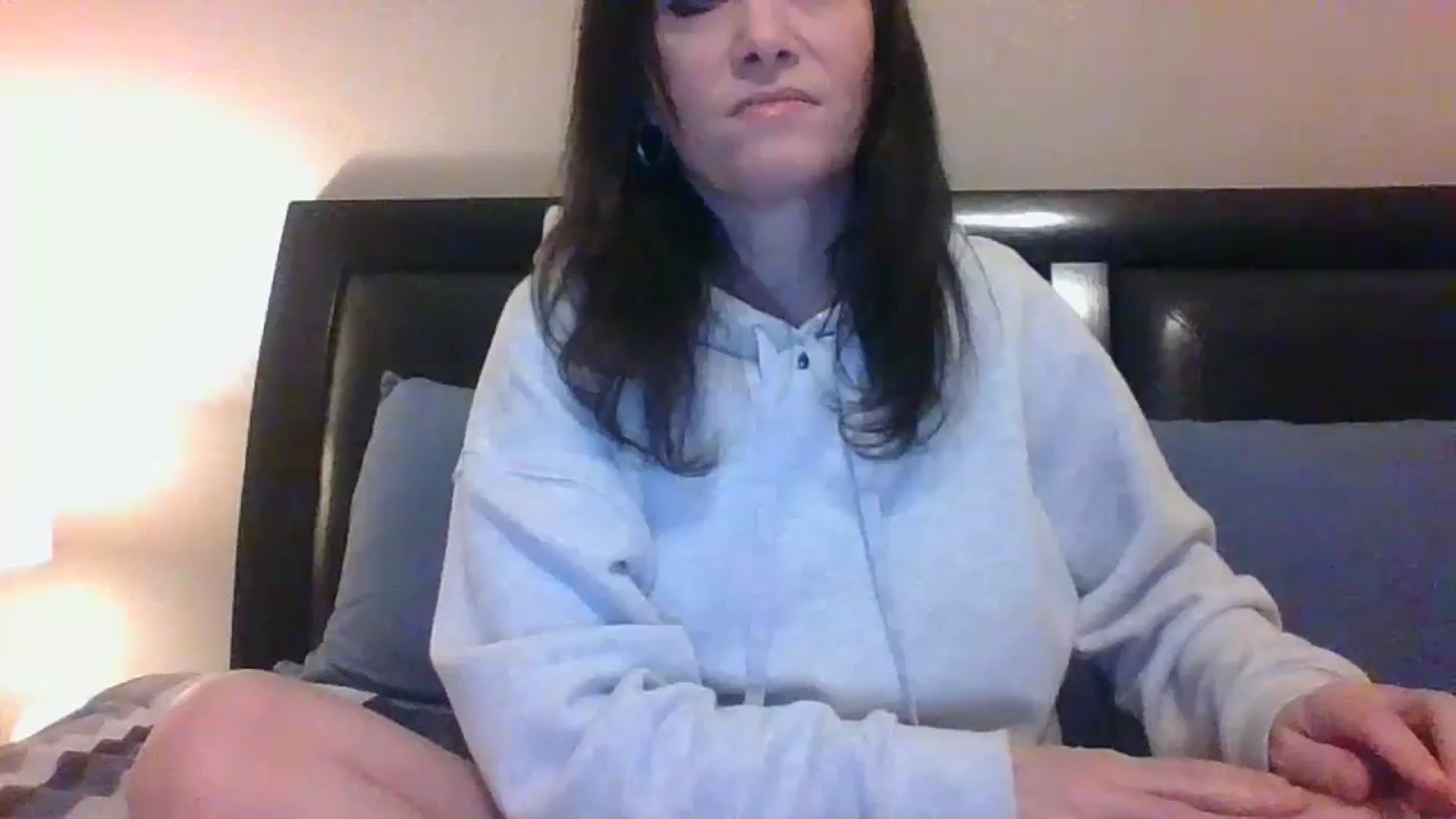 Gallery image thumbnail from LVDOLL's myfreecams stream on, 01/08/2024, 03:59 image 1 of 20