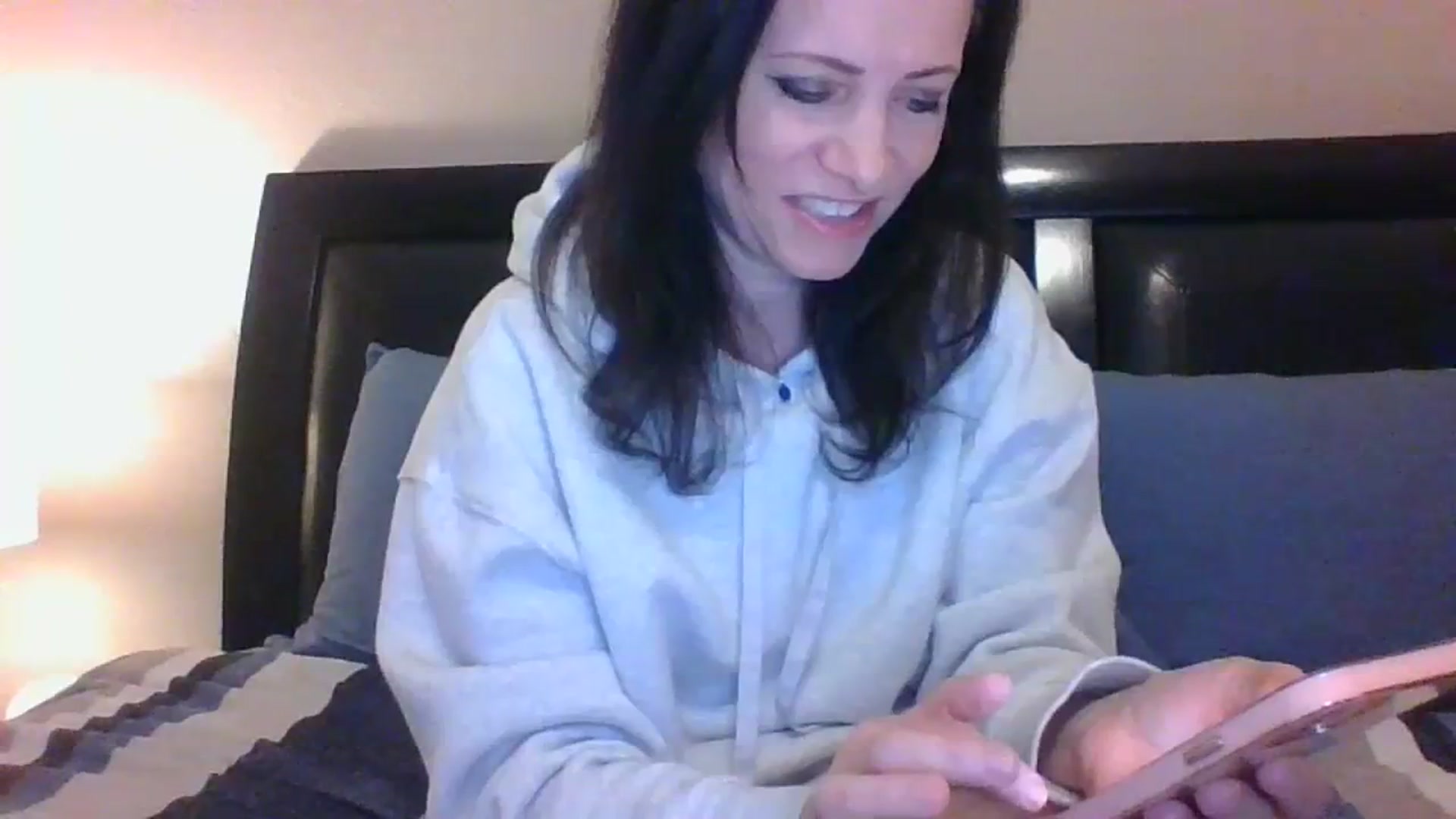 Gallery image thumbnail from LVDOLL's myfreecams stream on, 01/08/2024, 03:59 image 5 of 20