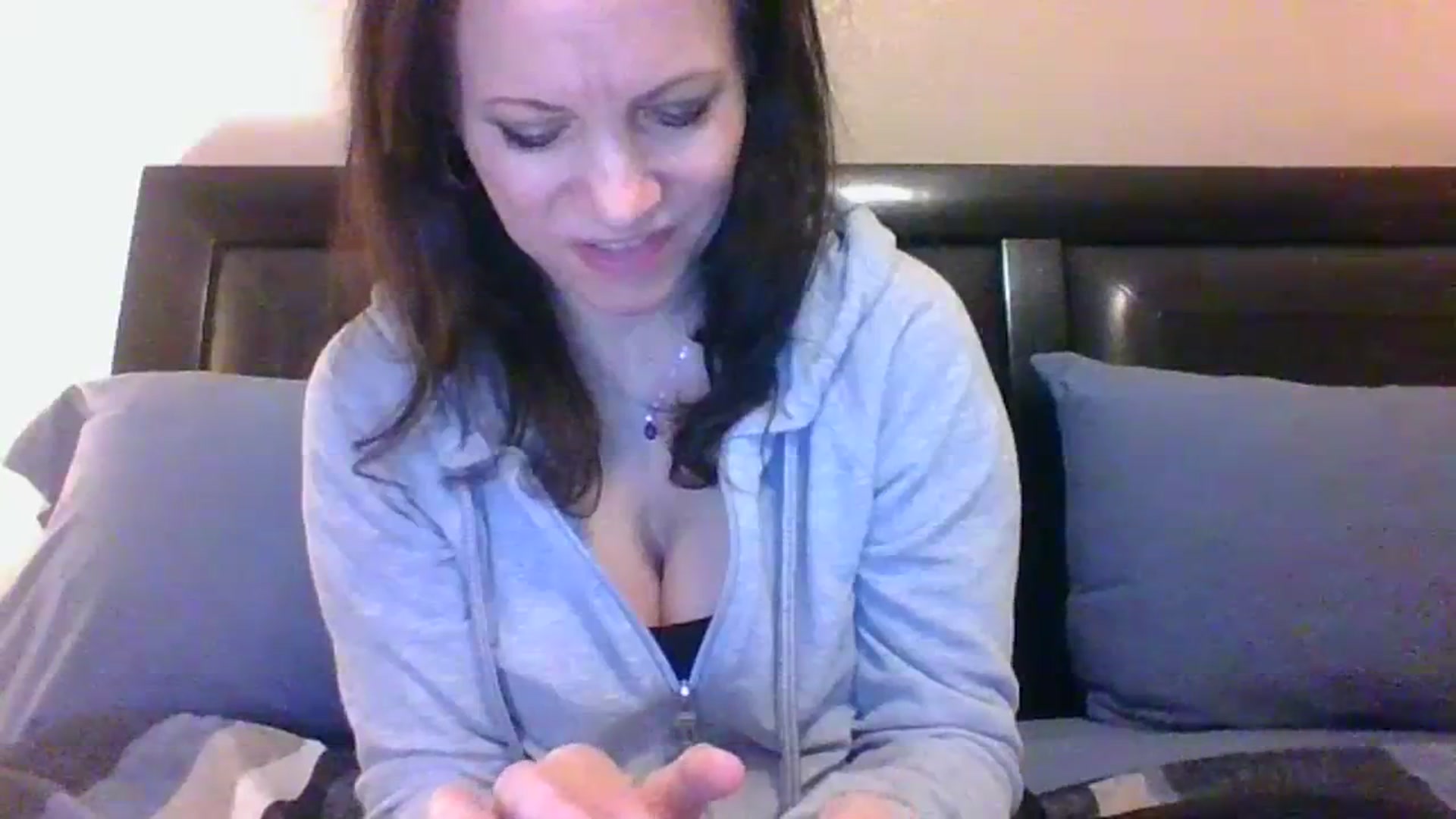 Gallery image thumbnail from LVDOLL's myfreecams stream on, 01/09/2024, 06:56 image 19 of 20
