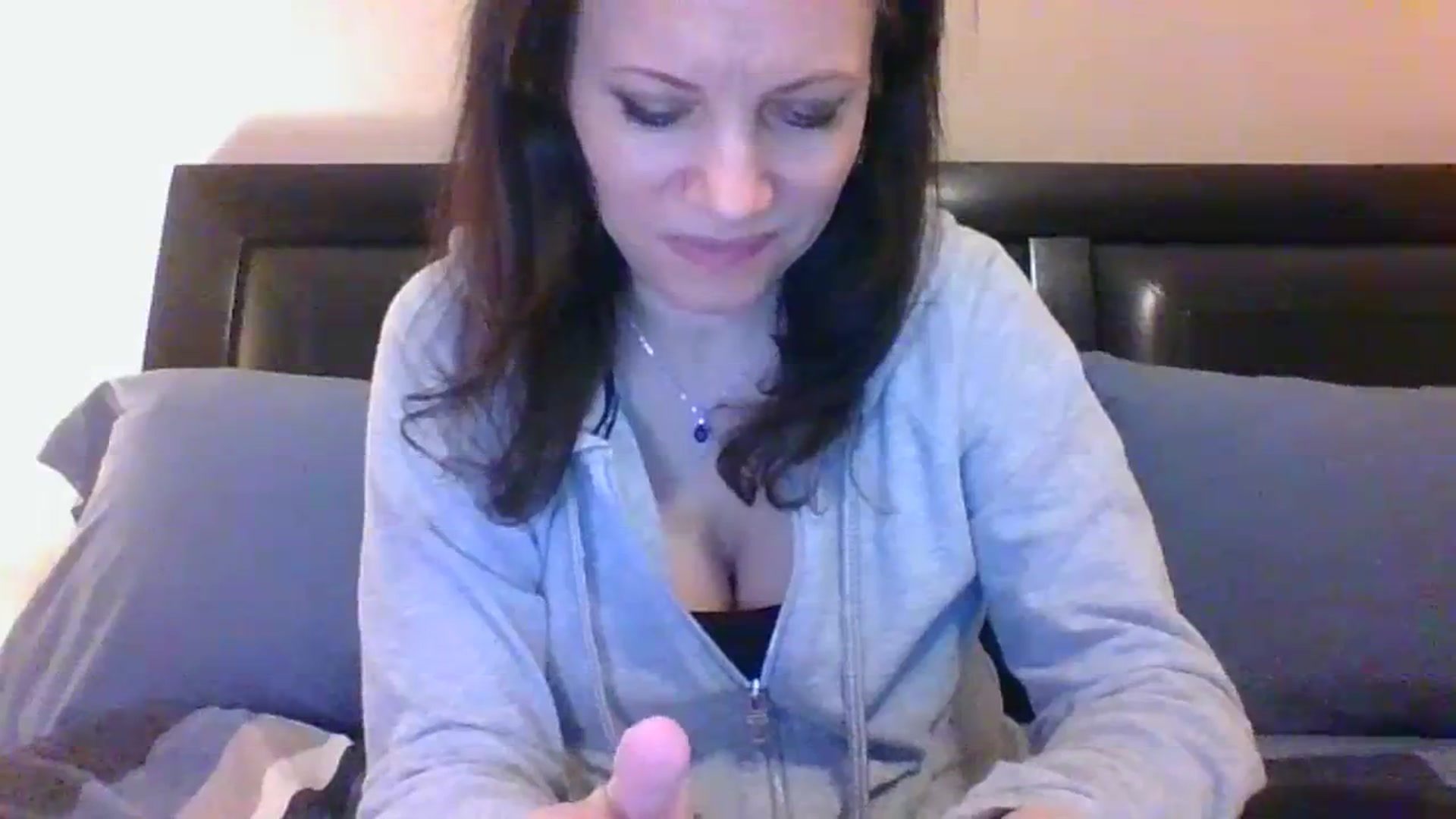 Gallery image thumbnail from LVDOLL's myfreecams stream on, 01/09/2024, 06:56 image 9 of 20