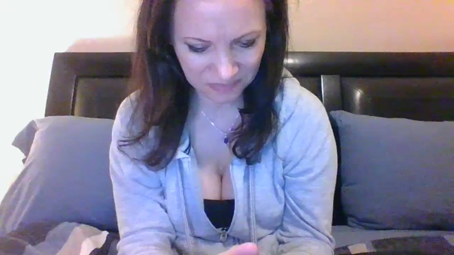 Gallery image thumbnail from LVDOLL's myfreecams stream on, 01/09/2024, 06:56 image 7 of 20